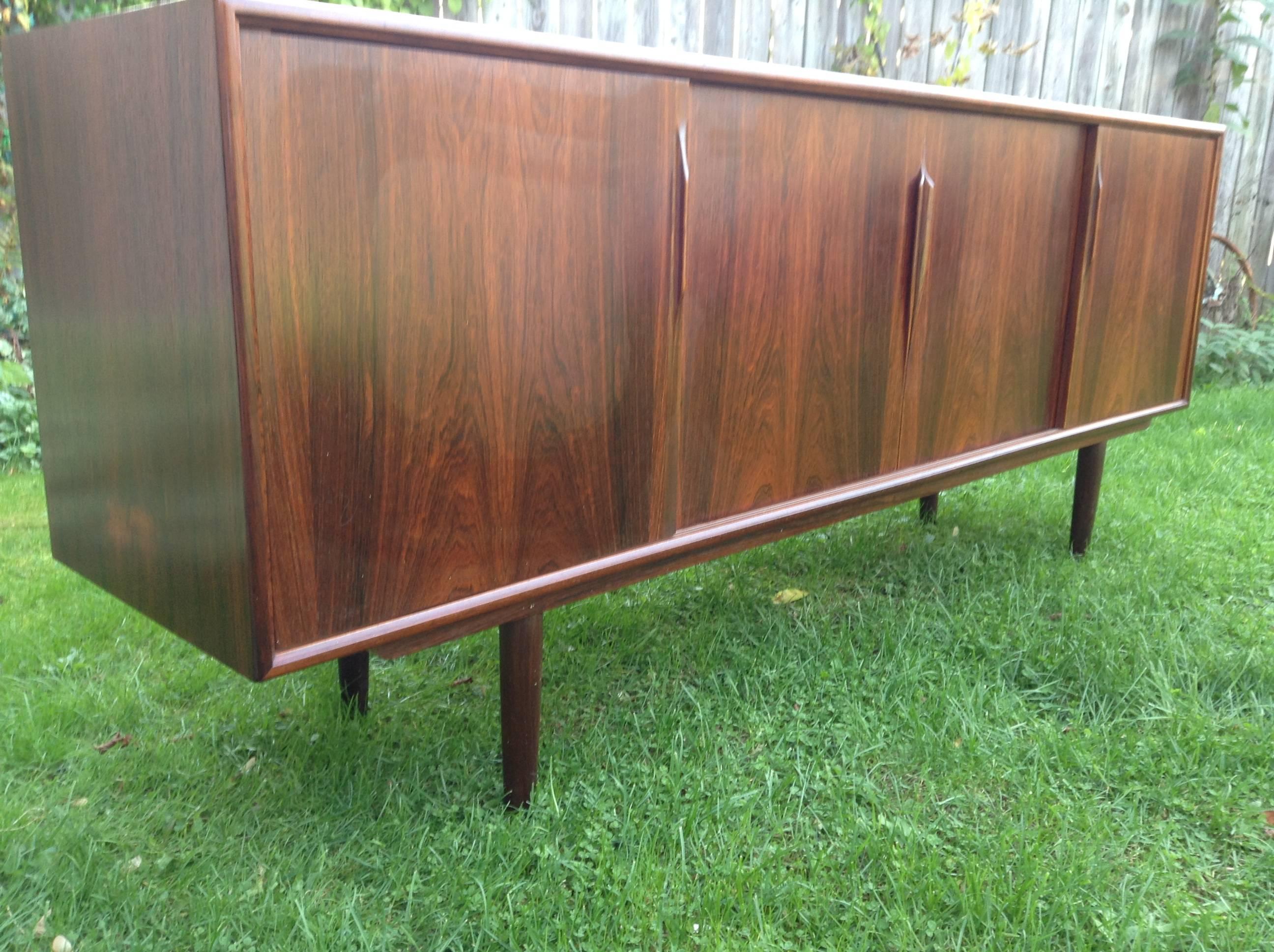 Gunni Omann Danish Sideboard in Figured Rosewood for Alex Christensen In Good Condition In Buffalo, NY
