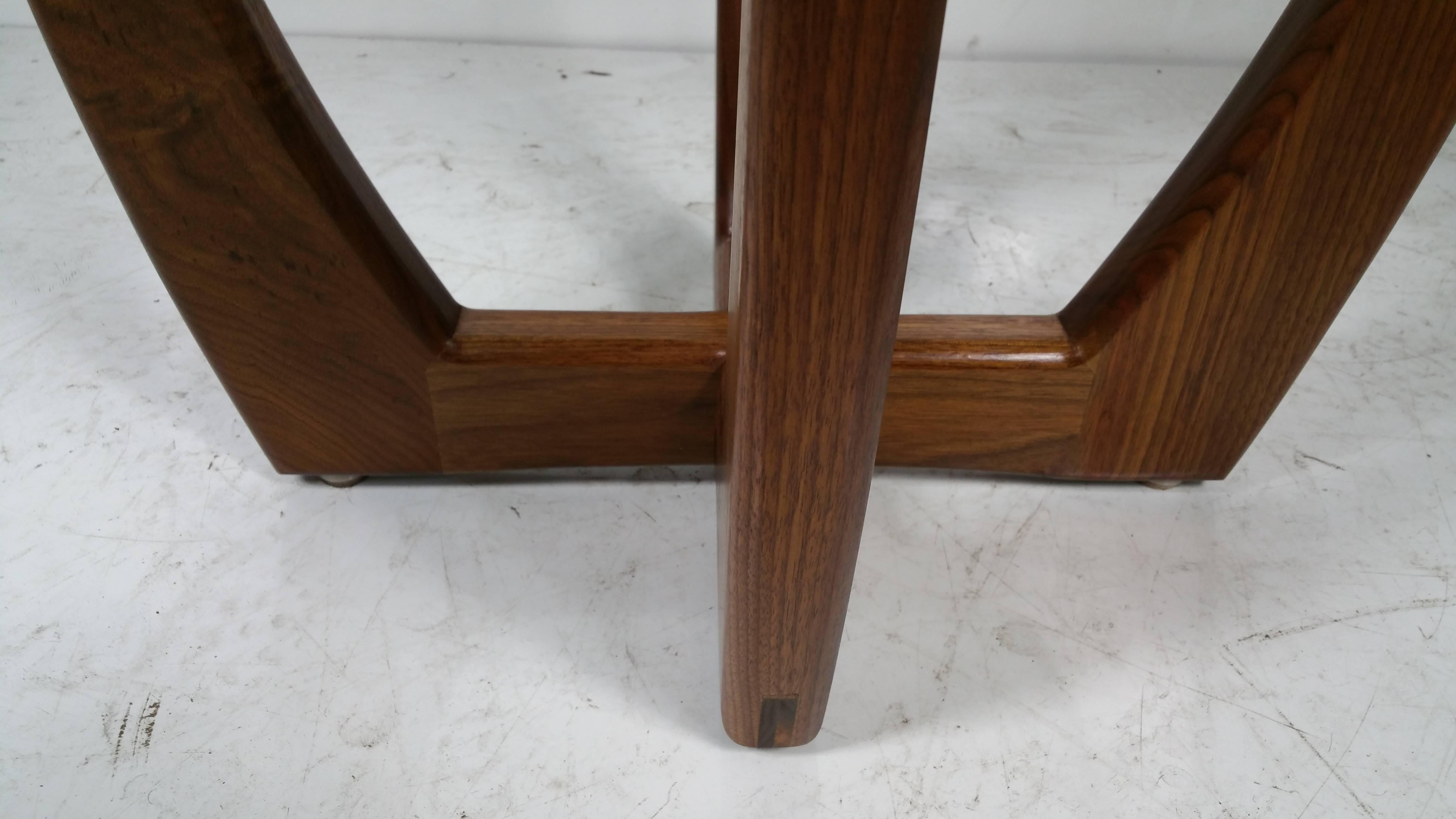 Modernist Free-Edge Table, Figured Walnut, Griff Logan In Excellent Condition For Sale In Buffalo, NY