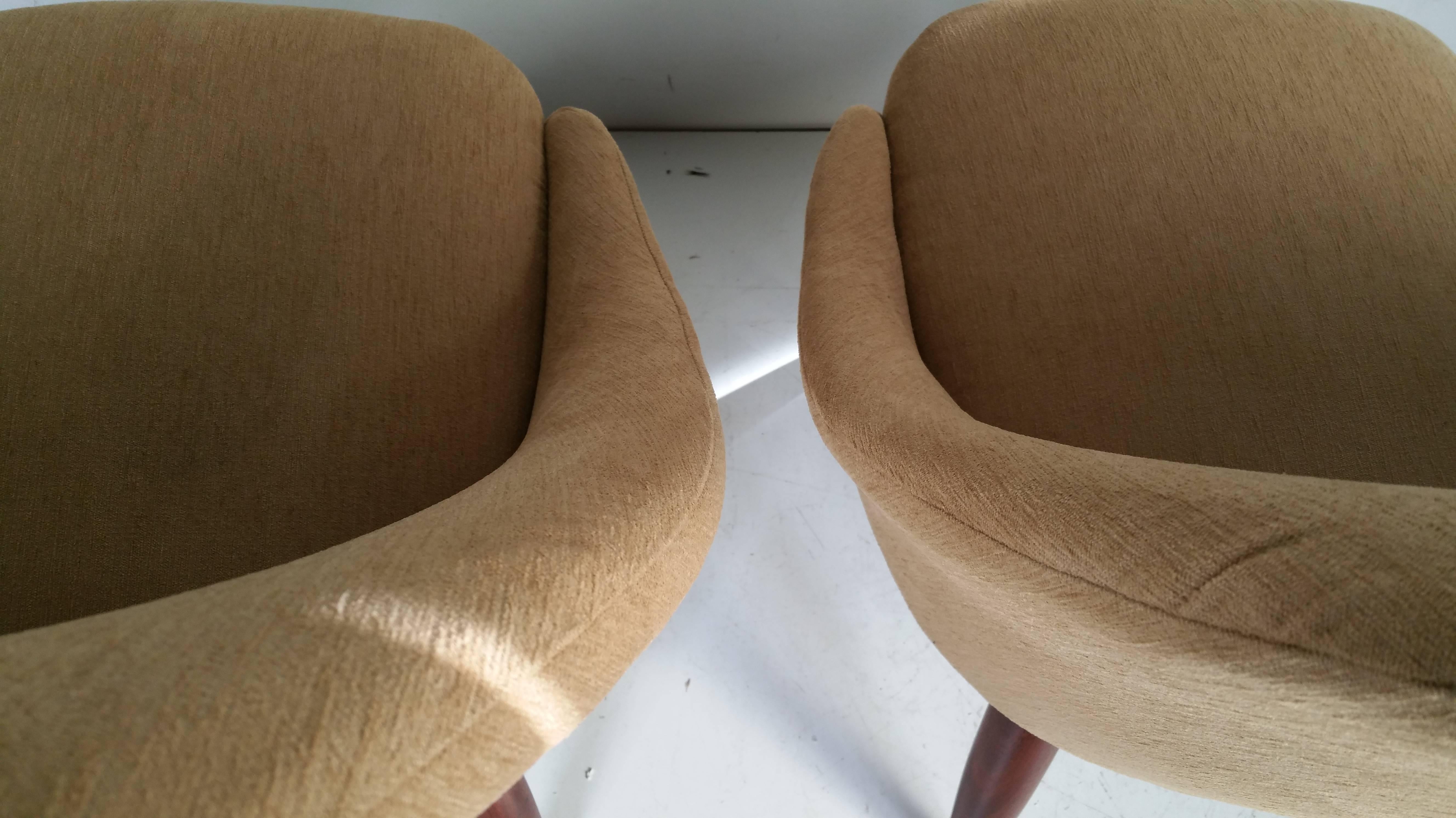 Pair of Danish Slipper Chairs by Ejvind Johansson In Excellent Condition In Buffalo, NY