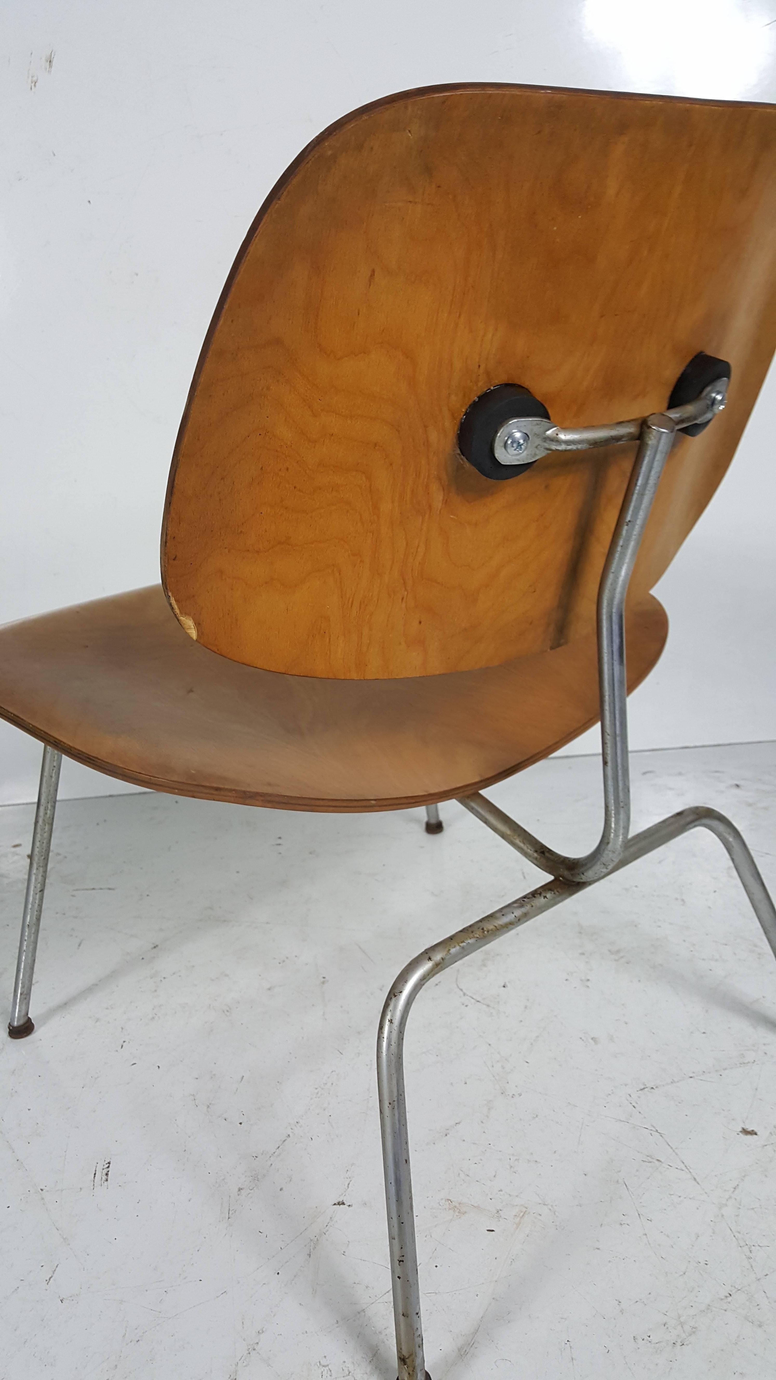 Early Charles and Ray Eames LCM or Lounge Chair Metal 2