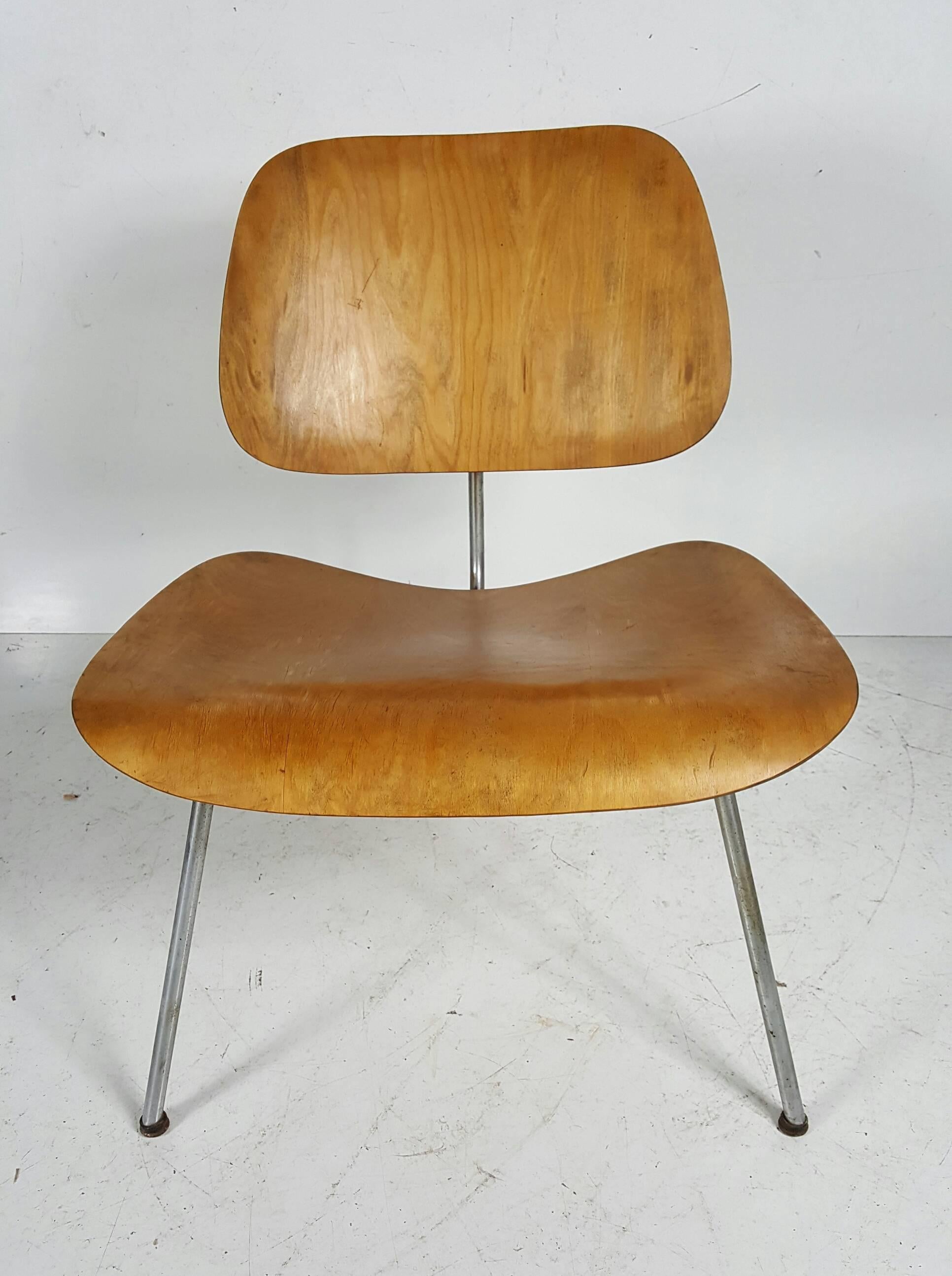 American Early Charles and Ray Eames LCM or Lounge Chair Metal
