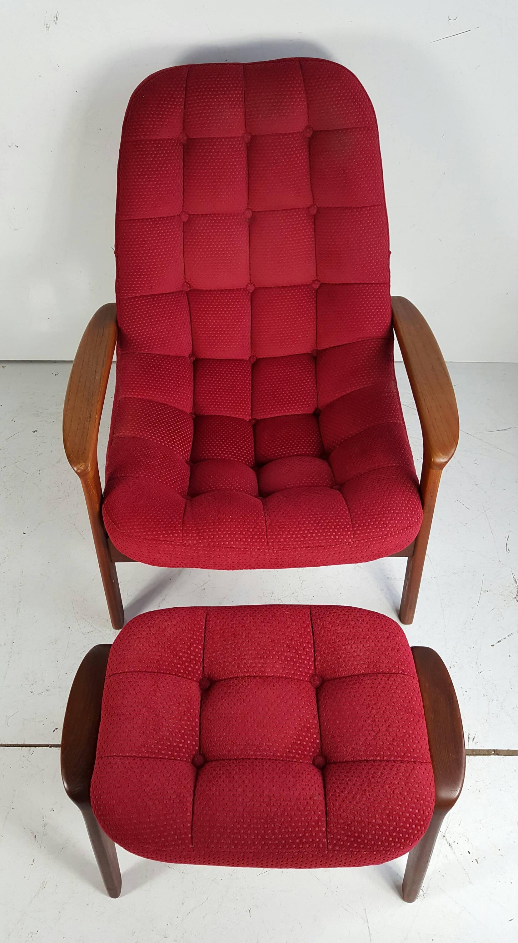 Canadian Teak Lounge Chair by and Ottoman R. Huber, Mid-Century Danish Modern