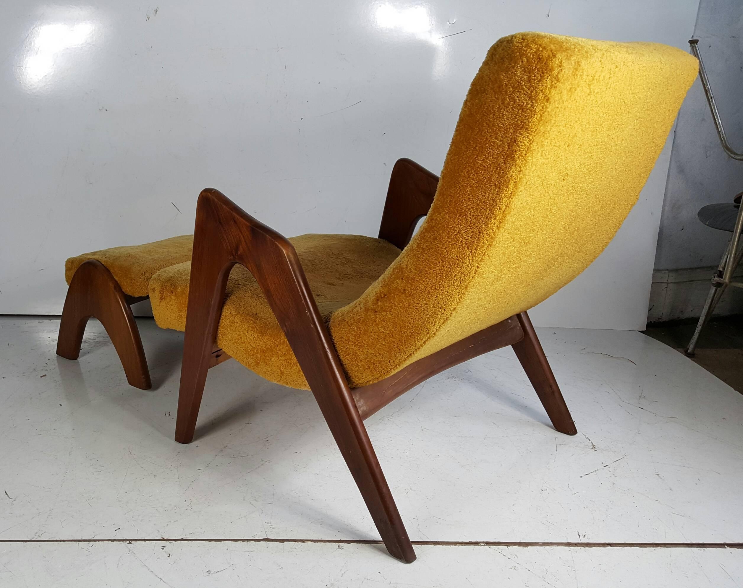 Classic Mid Century Modern Lounge Chair and Ottoman designed by Adrian Pearsall for Craft Associates,,Boomerang arm ottoman design.. 