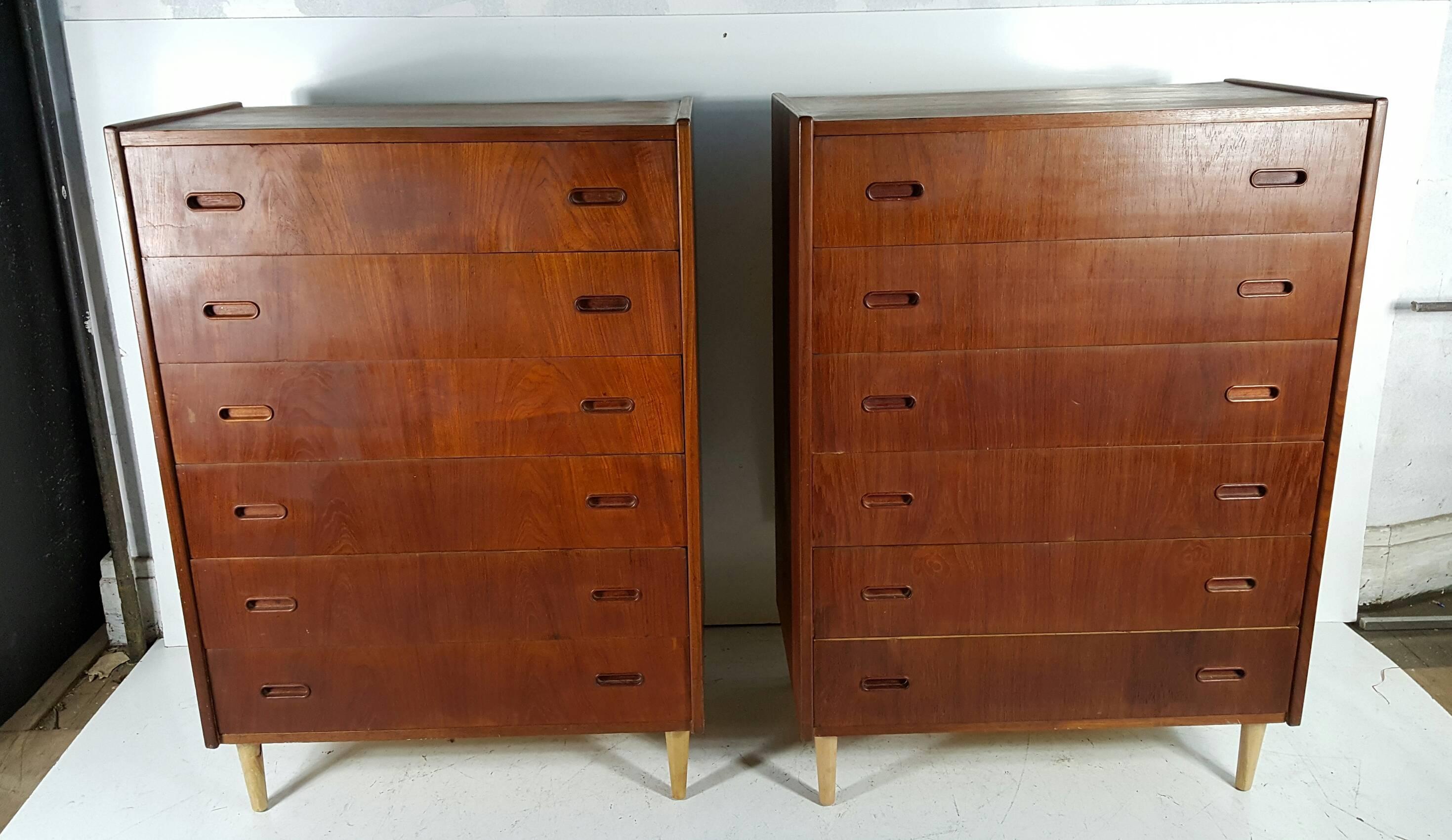 Pair of Arne Vodder for Falster Teak Danish Bachelor's Chests In Good Condition For Sale In Buffalo, NY