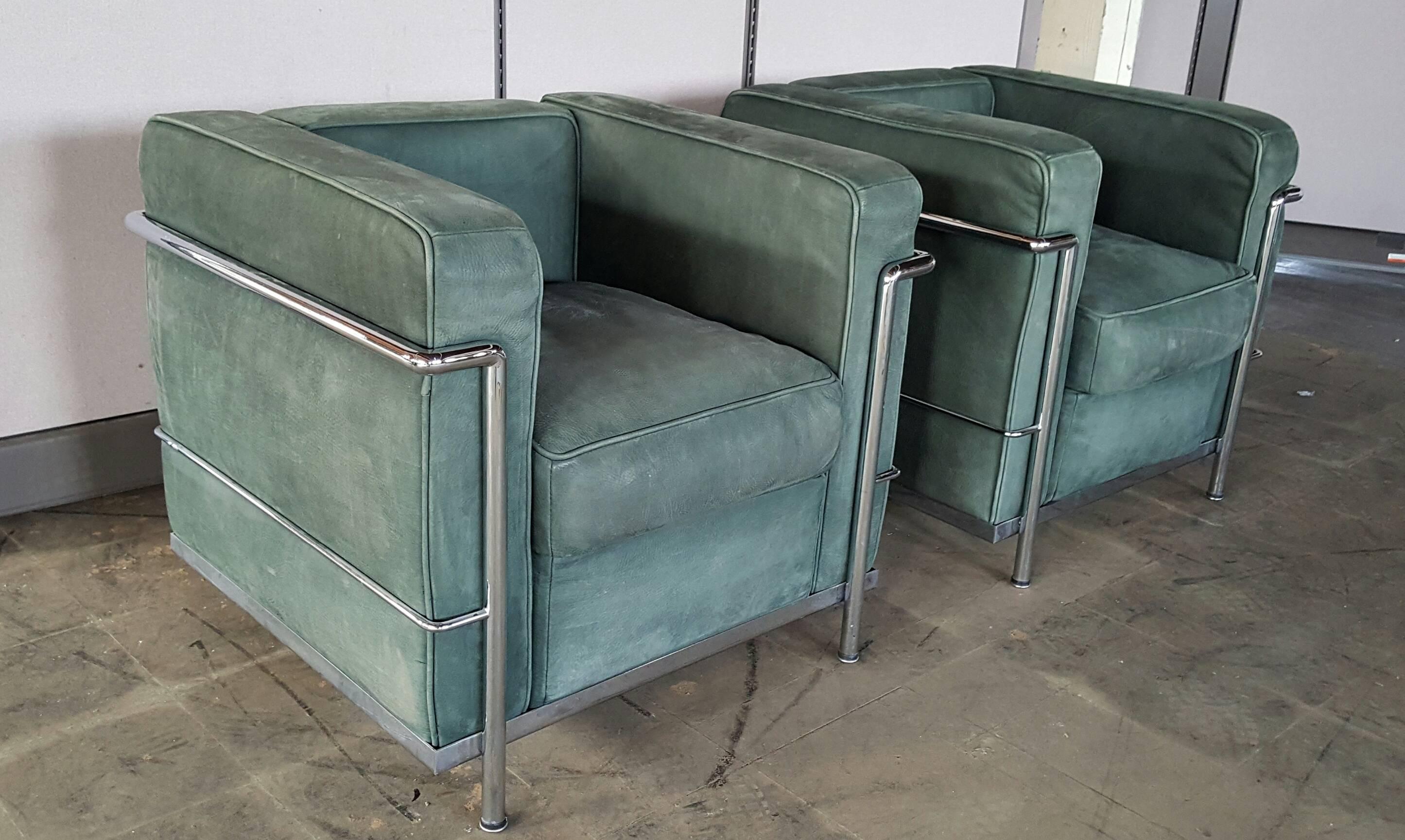 Pair of Le Corbusier Lc2 Lounge Chairs, Green Suede and Chrome In Excellent Condition In Buffalo, NY