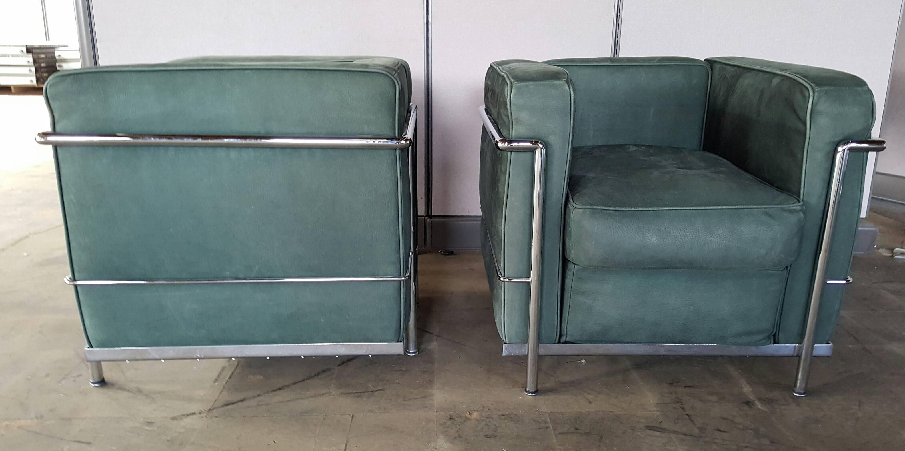 Art Deco Pair of Le Corbusier Lc2 Lounge Chairs, Green Suede and Chrome