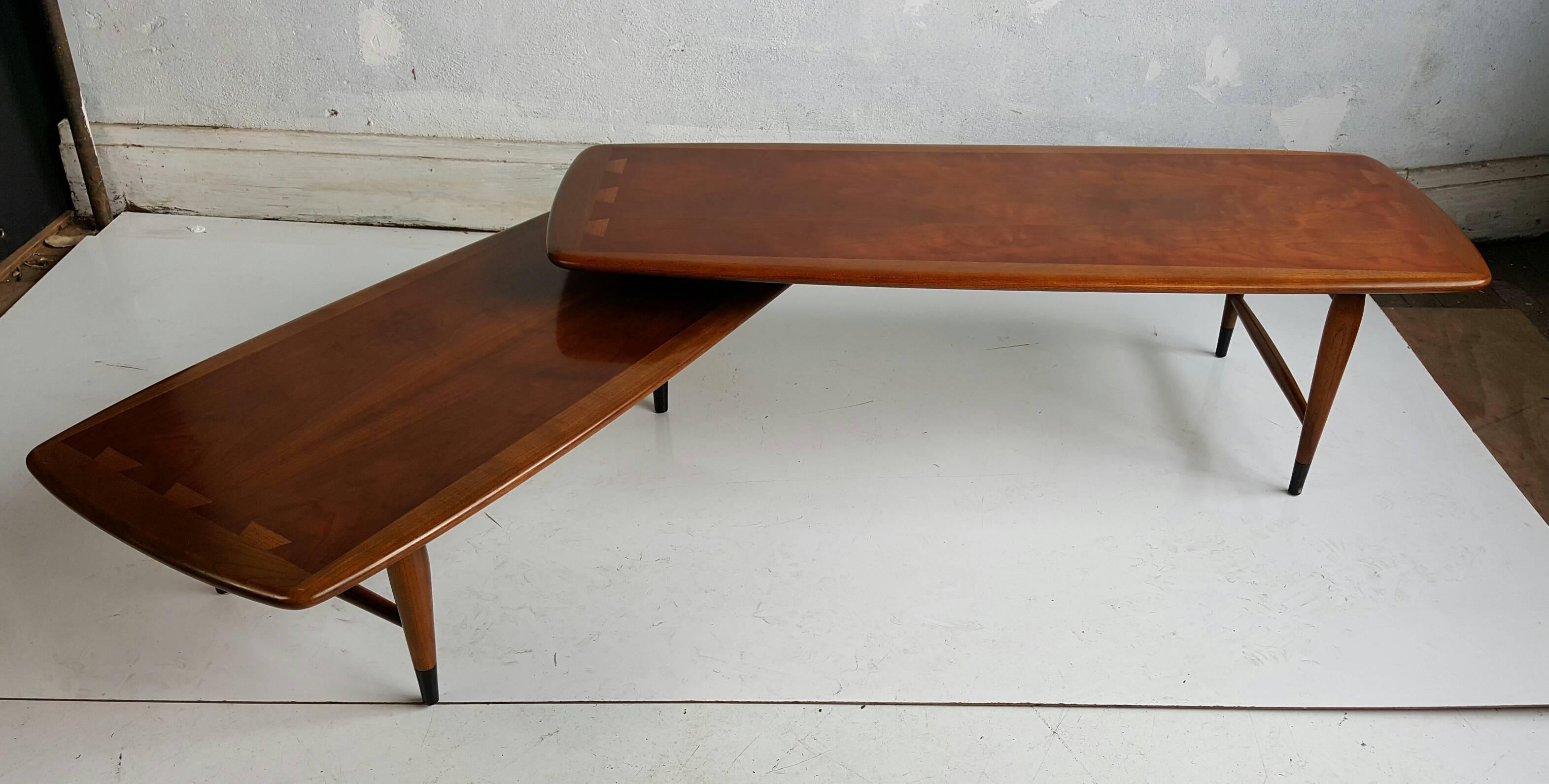 American Classic Modernist Lane 'Acclaim' Switchblade Cocktail Table