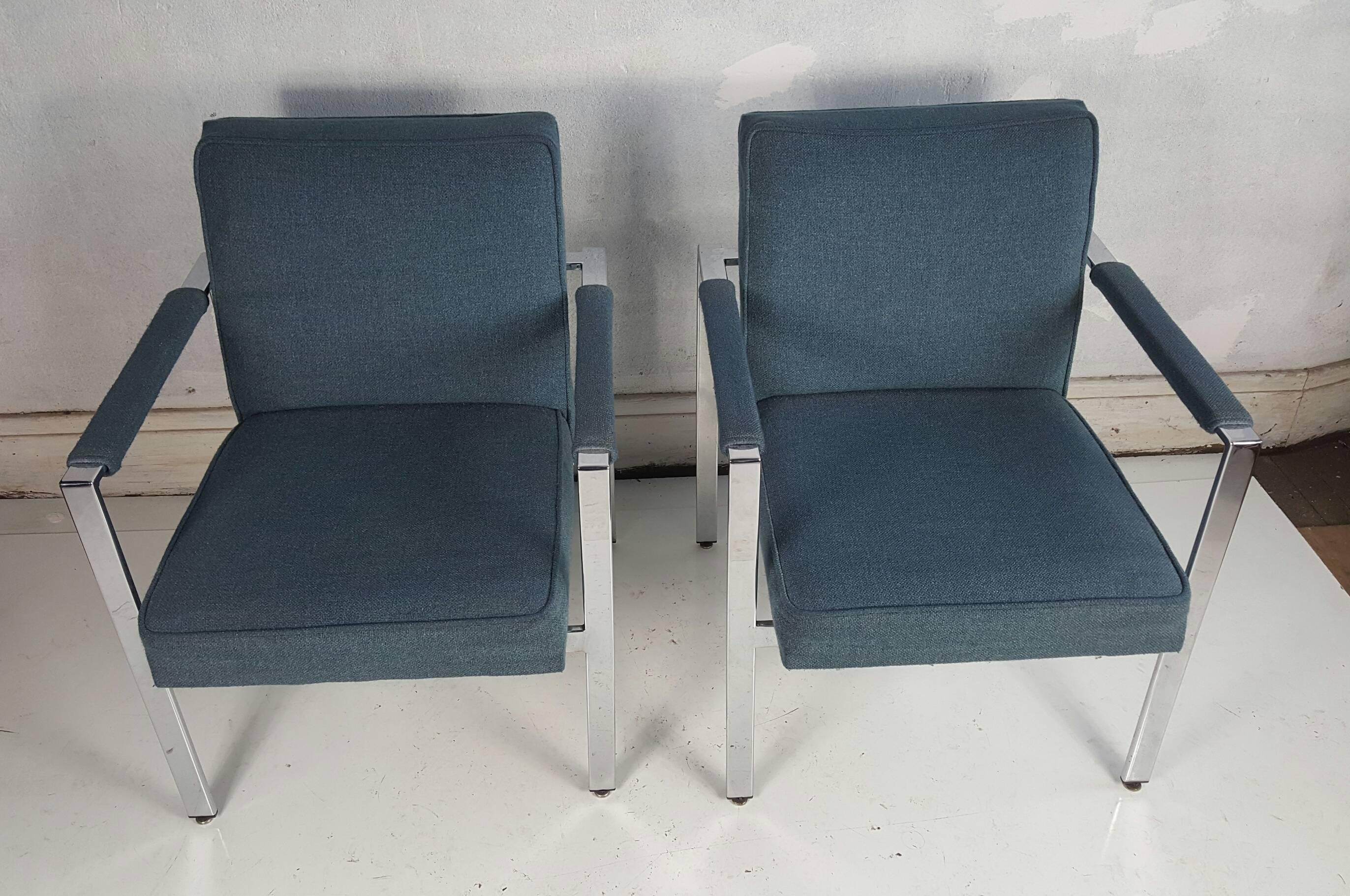 Pair of Milo Baughman Chrome Frame Lounge Chairs, 1970s 1