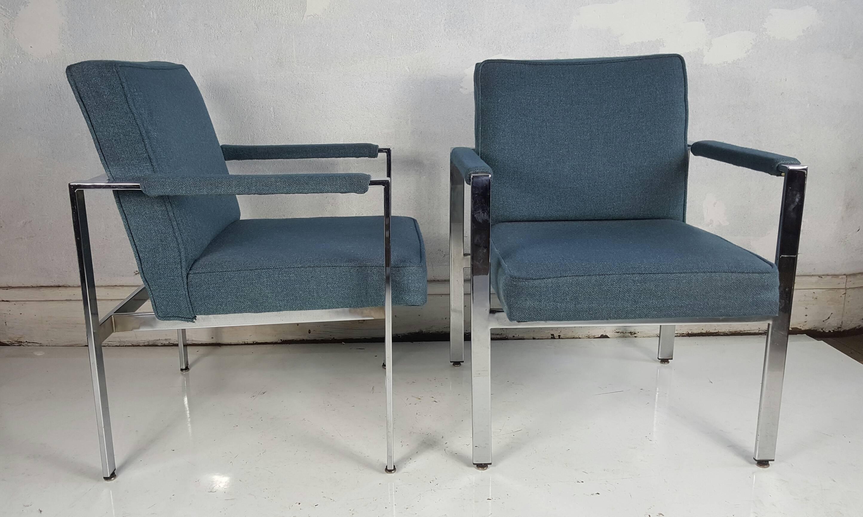 Mid-20th Century Pair of Milo Baughman Chrome Frame Lounge Chairs, 1970s