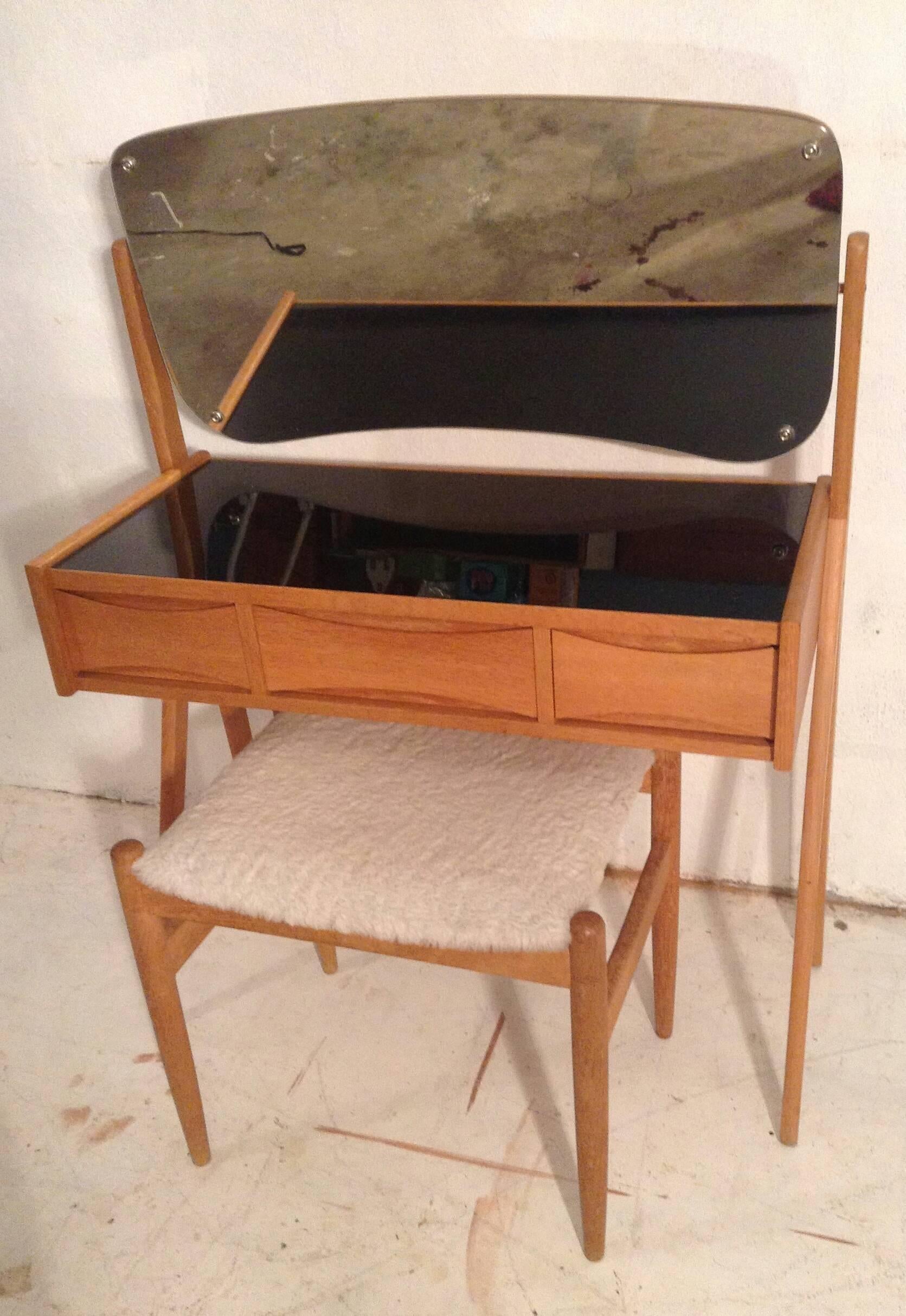 20th Century Modernist Arne Vodder Vanity or Dressing Table and Stool
