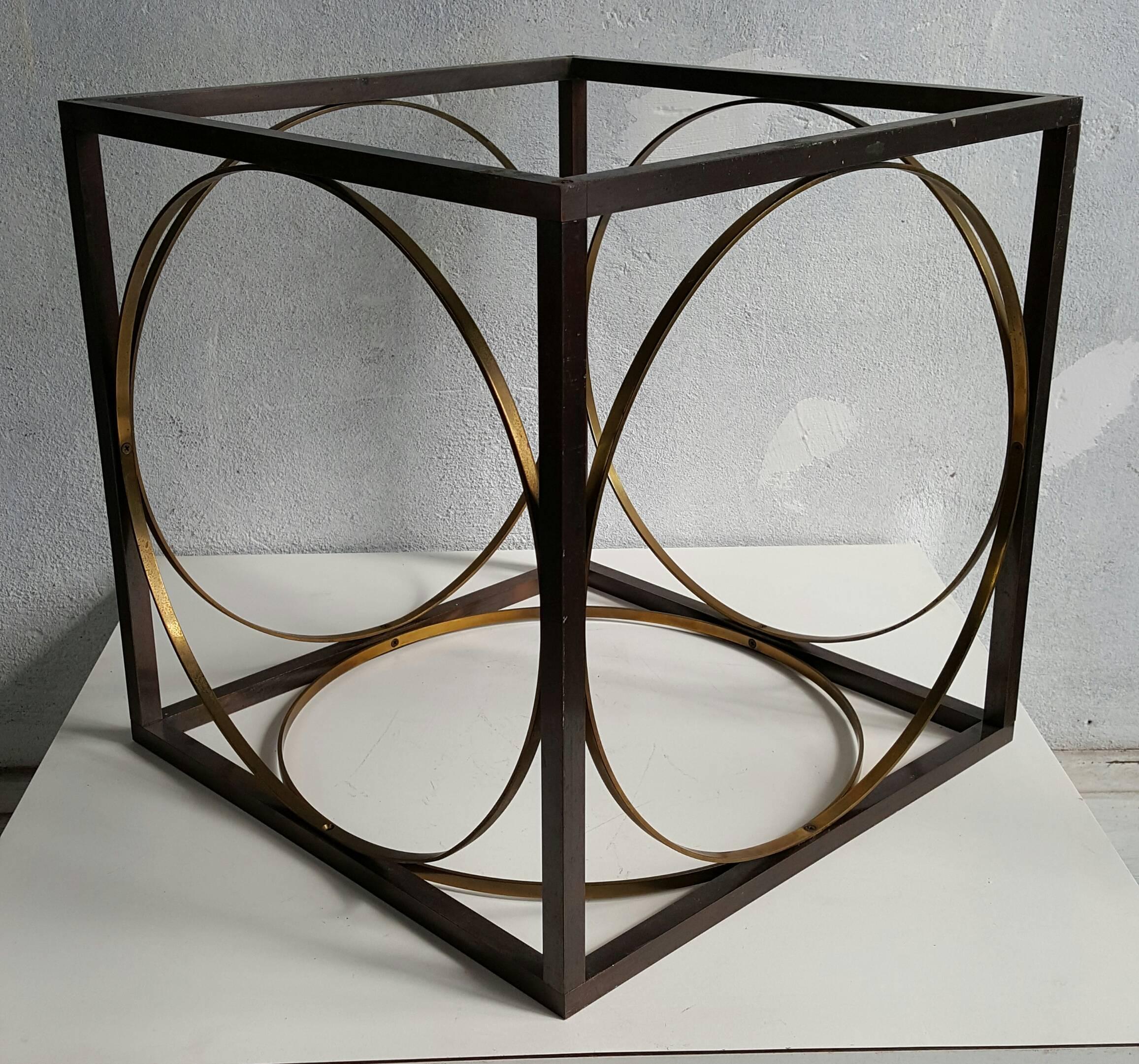 Moderner moderner Regency-Tischsockel aus Bronze und Messing (amerikanisch) im Angebot