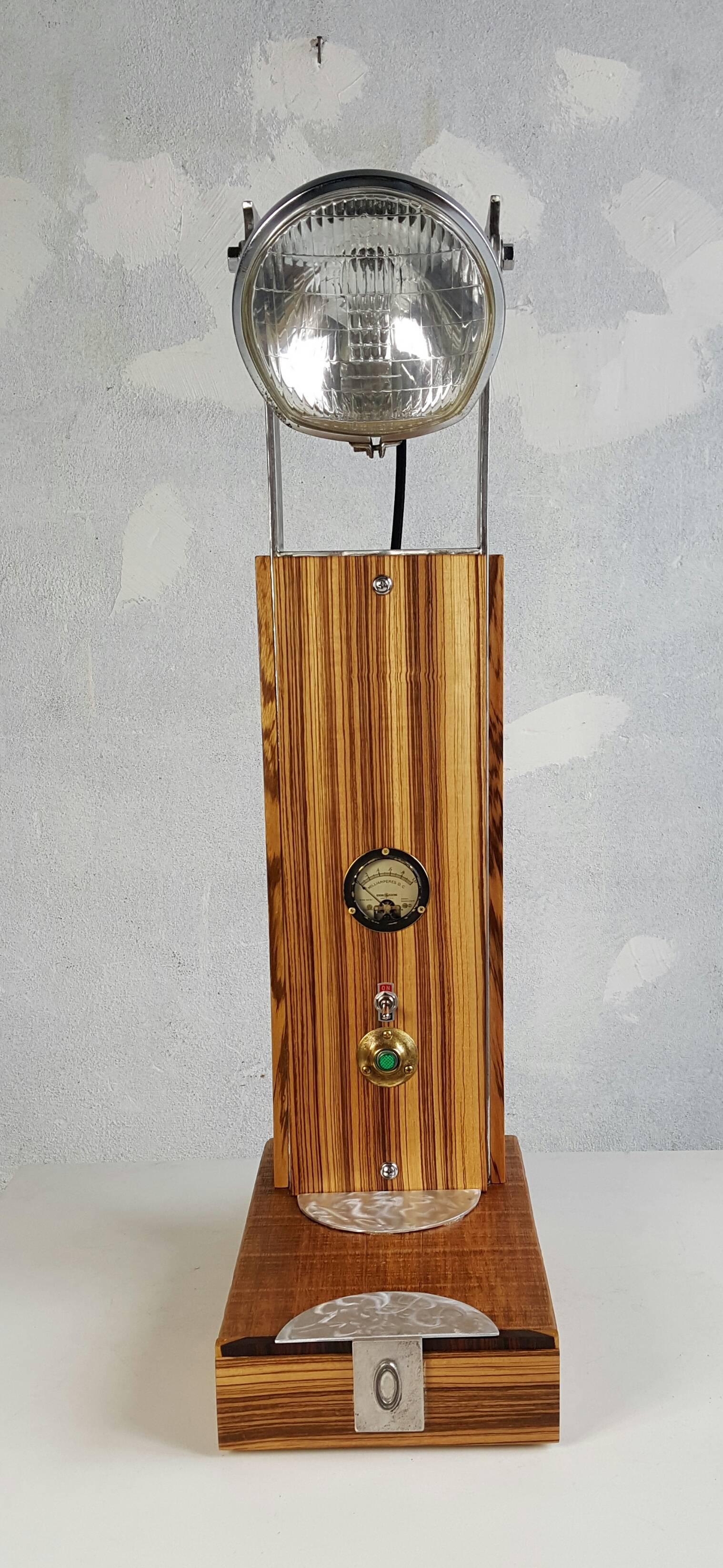 Bois Banc fabriqué sur mesure, lampe industrielle « The Otto » de J A Design en vente