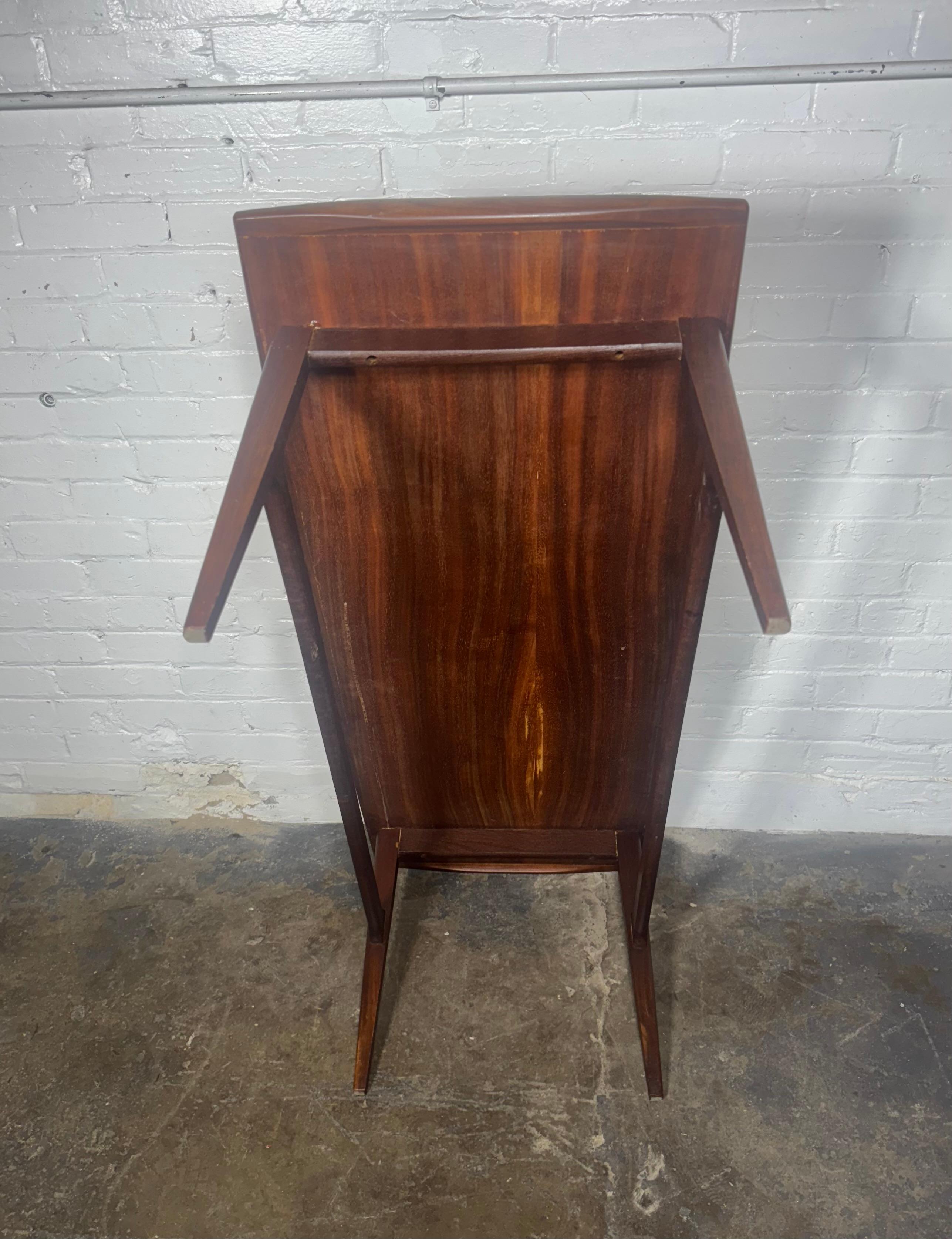 Tavolino in teak Tove & Edvard Kindt-Larsen, classico modernista scandinavo in vendita 3