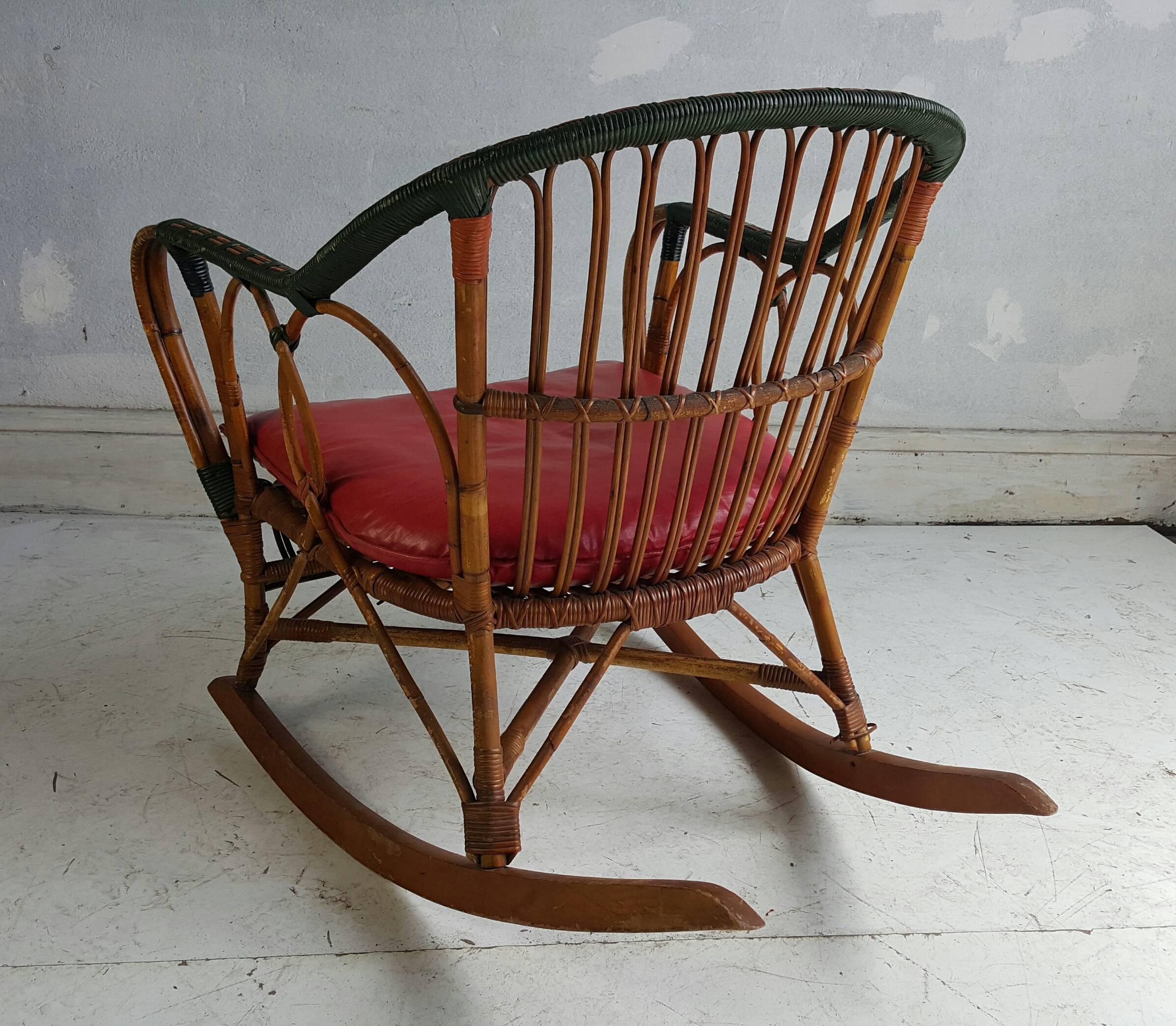 Unusual Stick Wicker, Split Reed Rocking Chair Ypsilanti Reed In Good Condition In Buffalo, NY