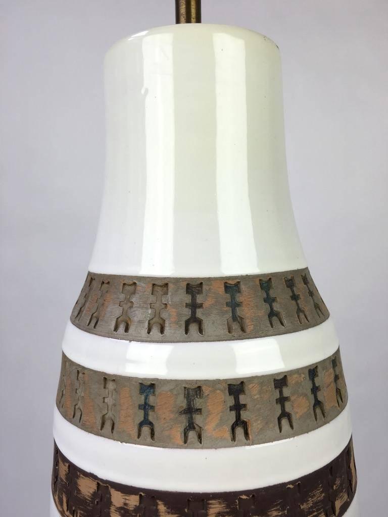 Mid-Century Modern Elegant Italian Pottery Table Lamp, Decorated Tribal Motif