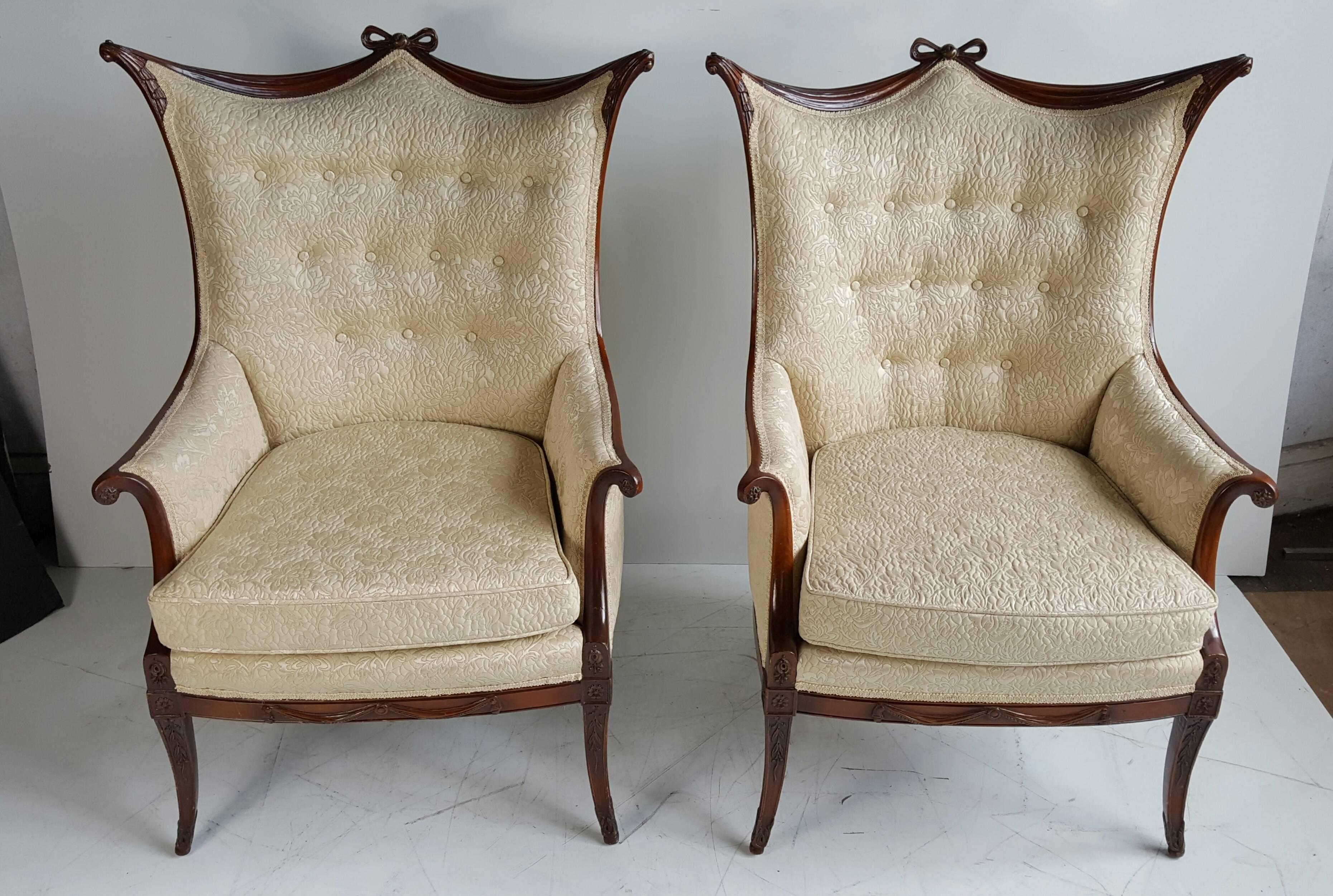 Pair of Elegant Hollywood Regency Grosfeld Button Tufted Armchairs In Good Condition In Buffalo, NY