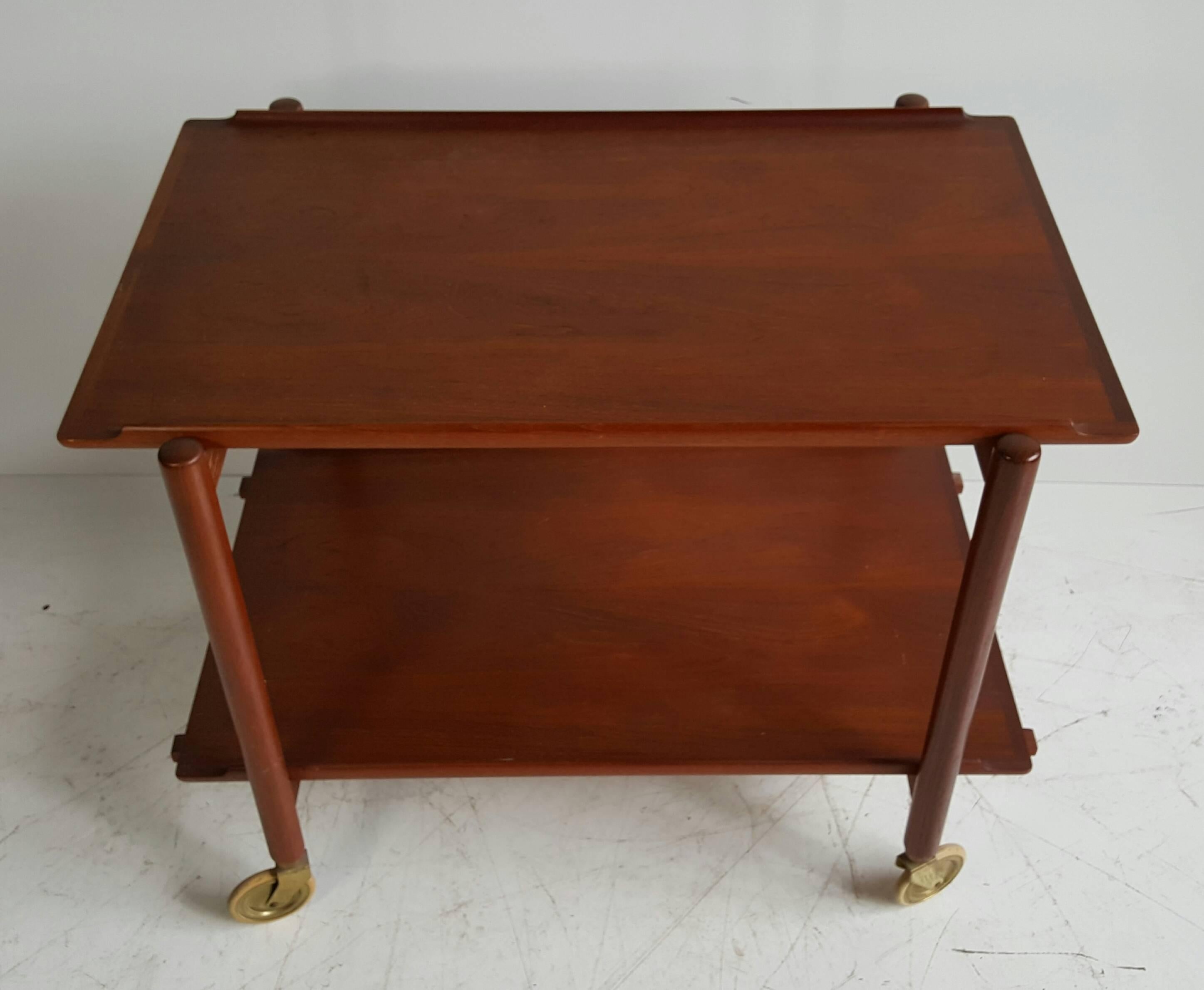 Modernist Teak and Rosewood Rolling Bar or Tea Cart Trolly, Made in Denmark In Good Condition In Buffalo, NY