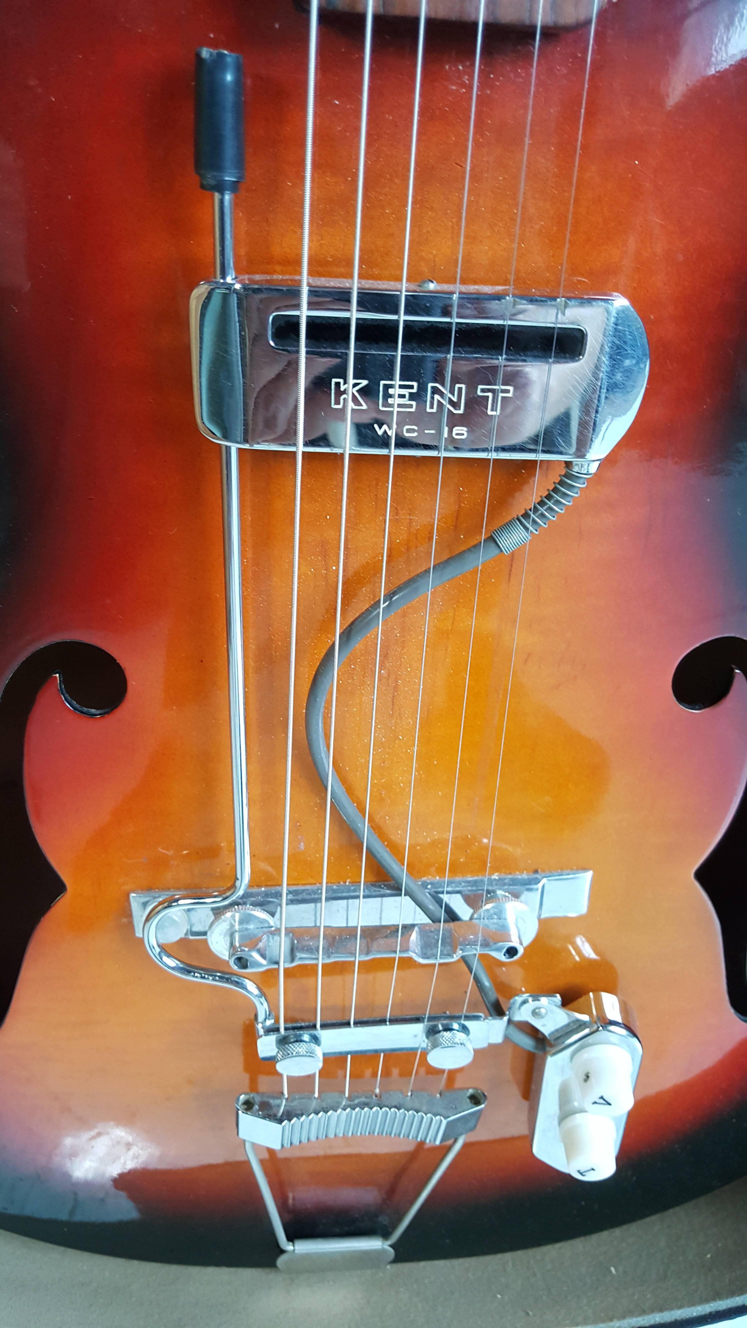 Great player... sounds amazing,, classic 1950s acoustic/ electric jazz guitar made by Silvertone,, Retains original Kent floating pick-up.Wonderful tone,,straight neck,,perfect intonation,,low action..