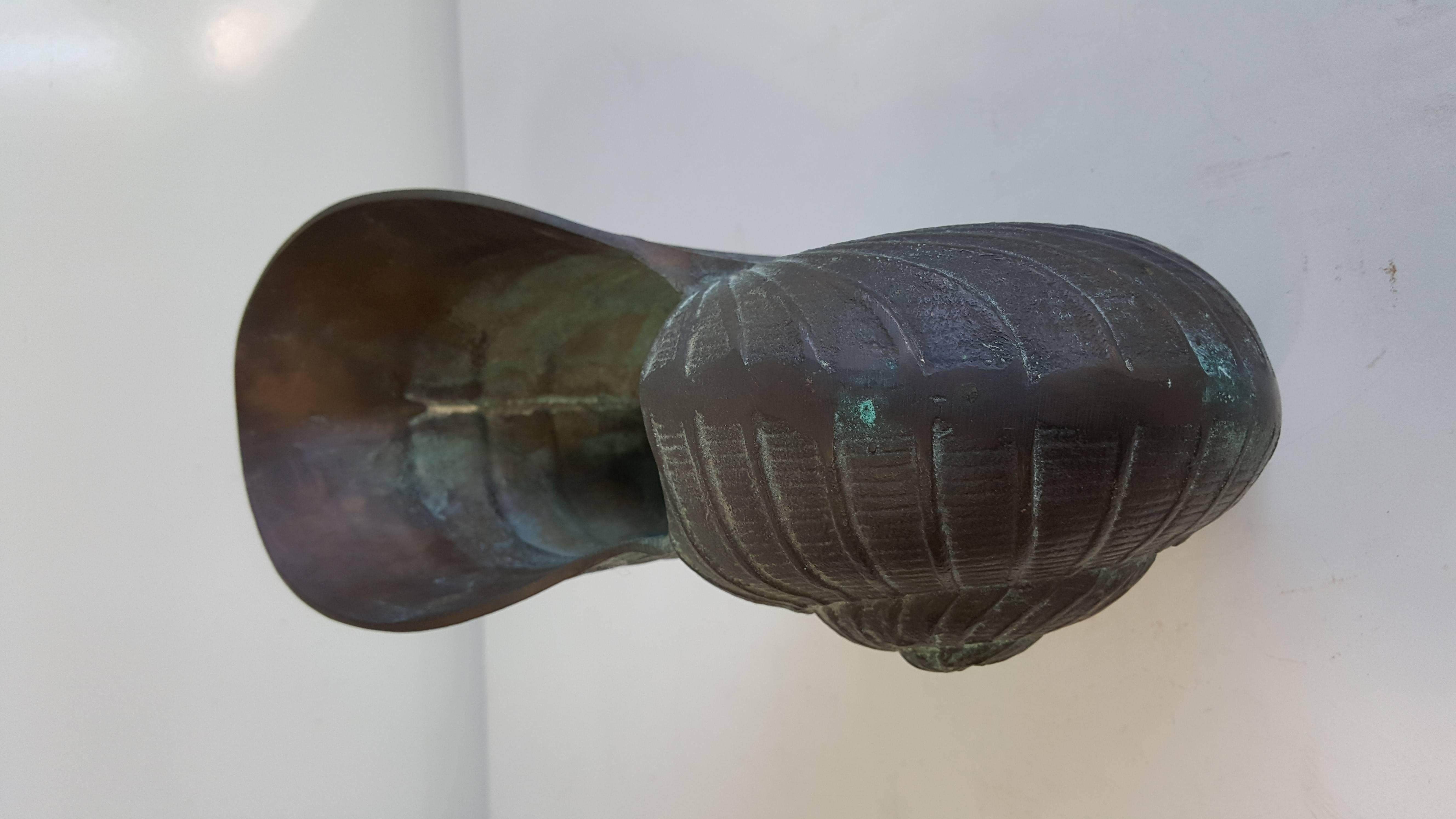 Classic Bronze Nautilus Shell In Excellent Condition In Buffalo, NY