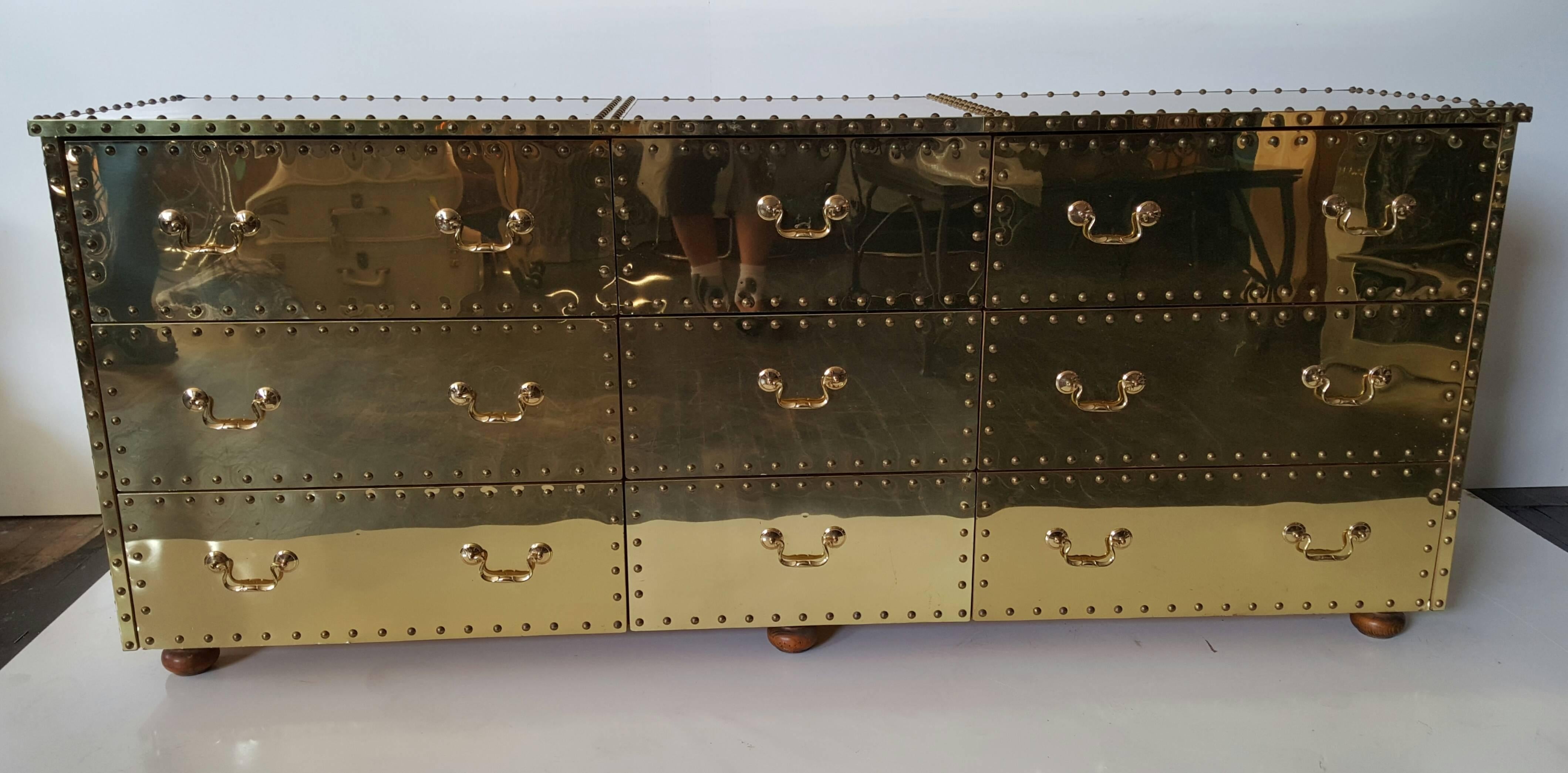 Regency Industrial Nine-Drawer Riveted Brass Dresser by Sarreid In Good Condition In Buffalo, NY