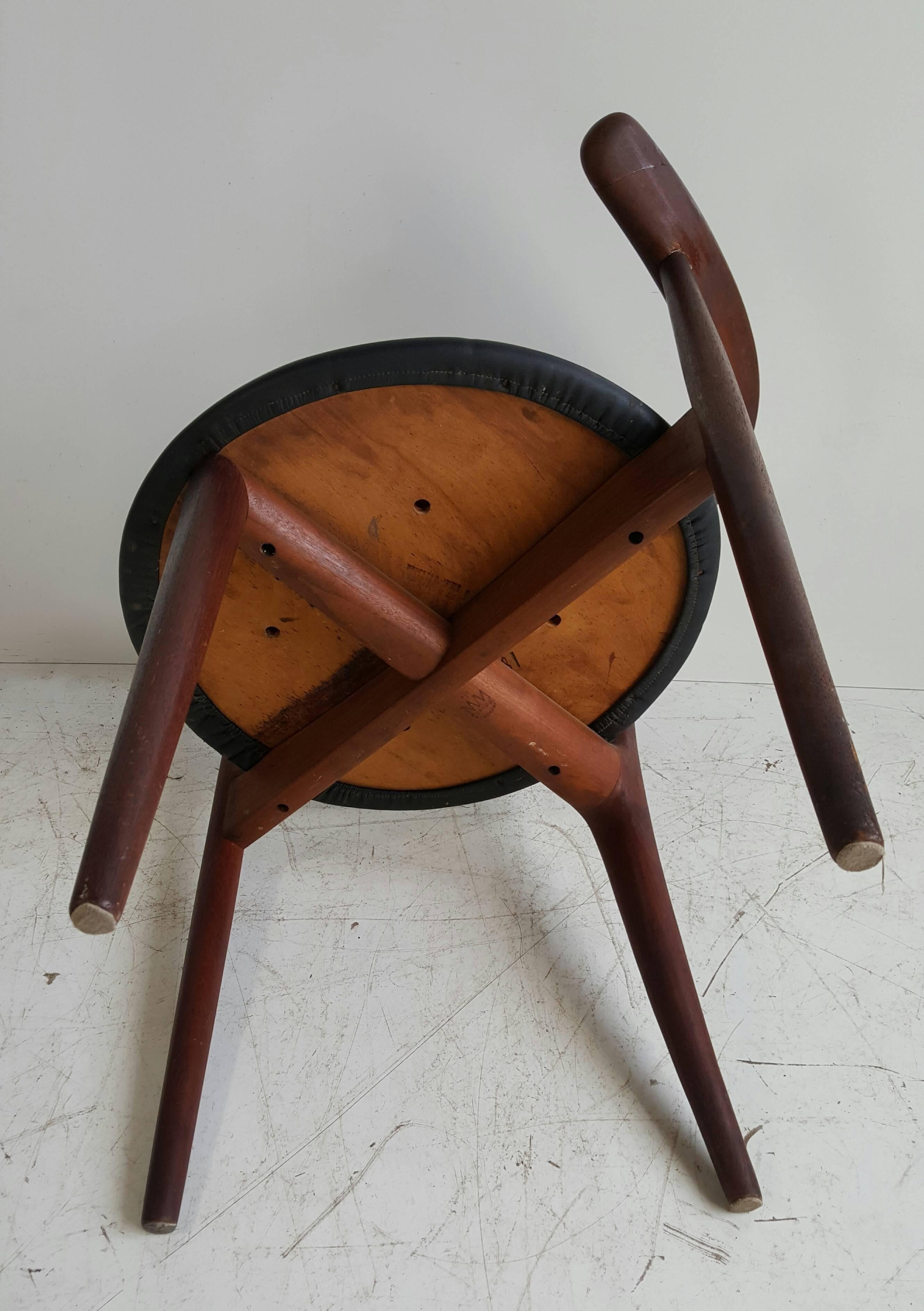 Modernist Sculptural Walnut and Leather Armchair by Johannes Andersen 3