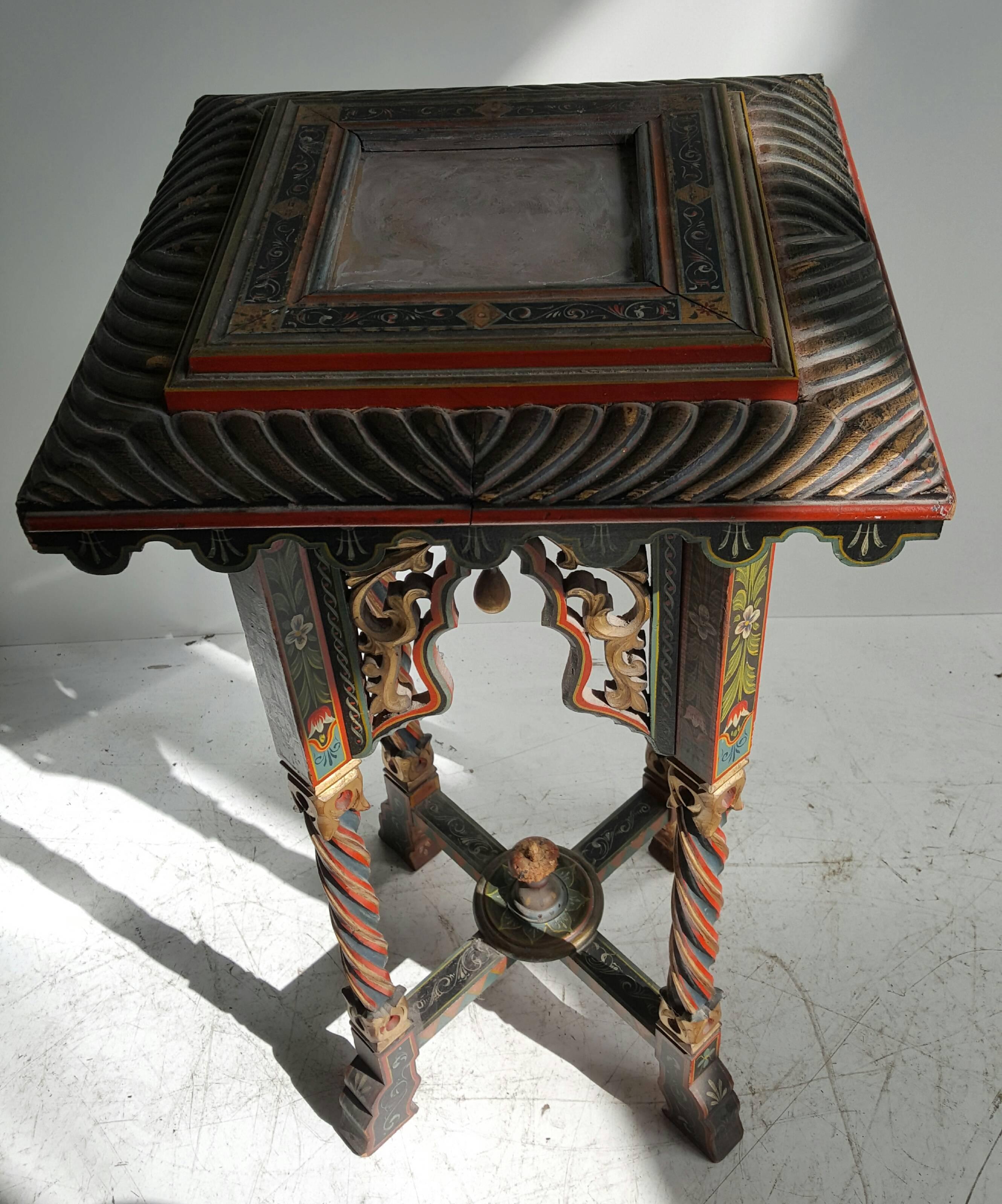 Unusual painted table or stand, Italian, Morrish manner of Bugatti, wonderful little accent piece, amazing detail, pedestal. Plant stand, occasional table, turn of the century. All hand-painted, great patina, surface, appears to have had a painted