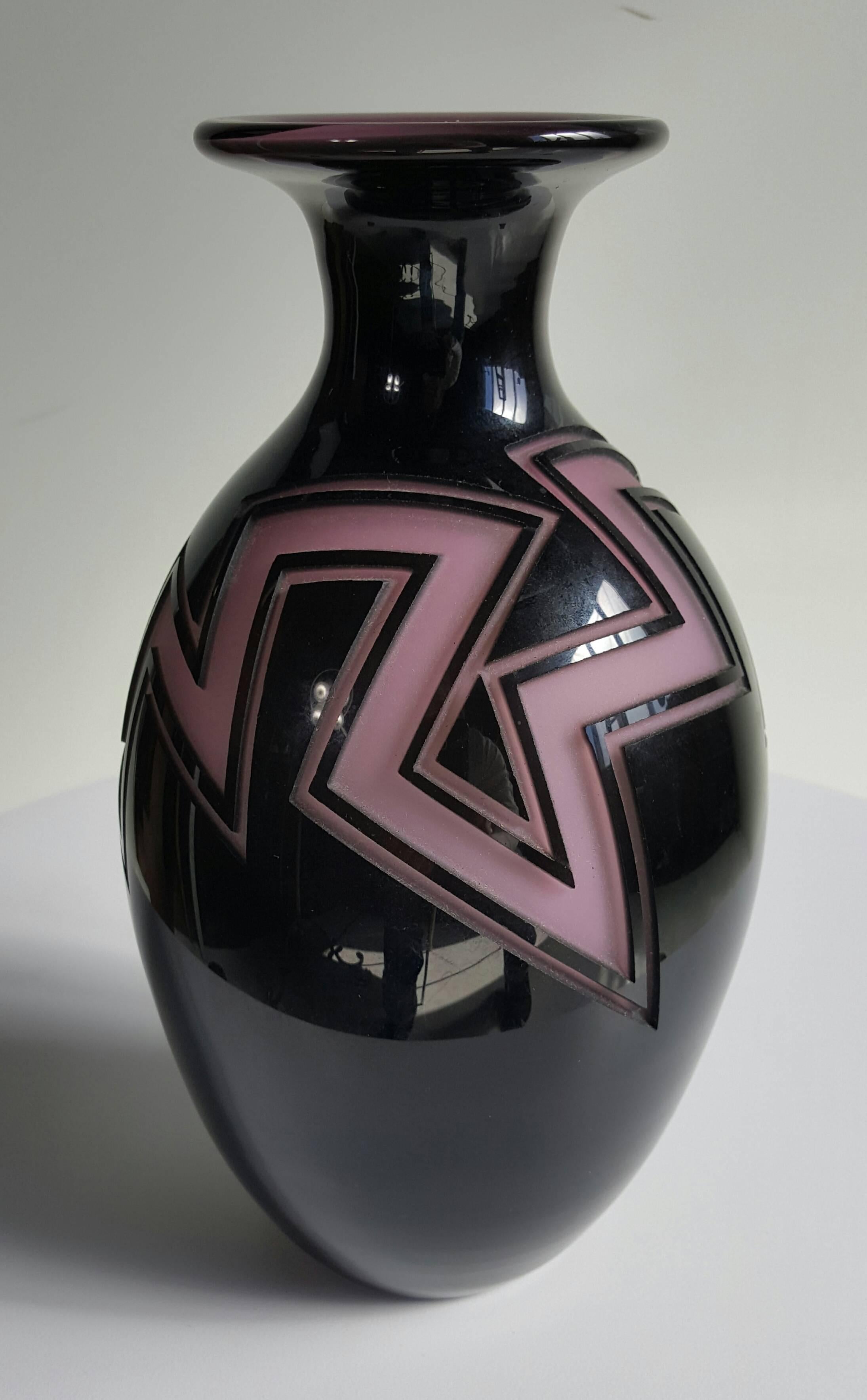 James Caswell Davis (American, 1930-2016), Correia Art Glass Vase, 1986 CE. A stunning Correia art glass vase free-blown into an ovoid shape, from a beautiful translucent blue glass, and decorated with a garnet-etched geometric pattern. This piece