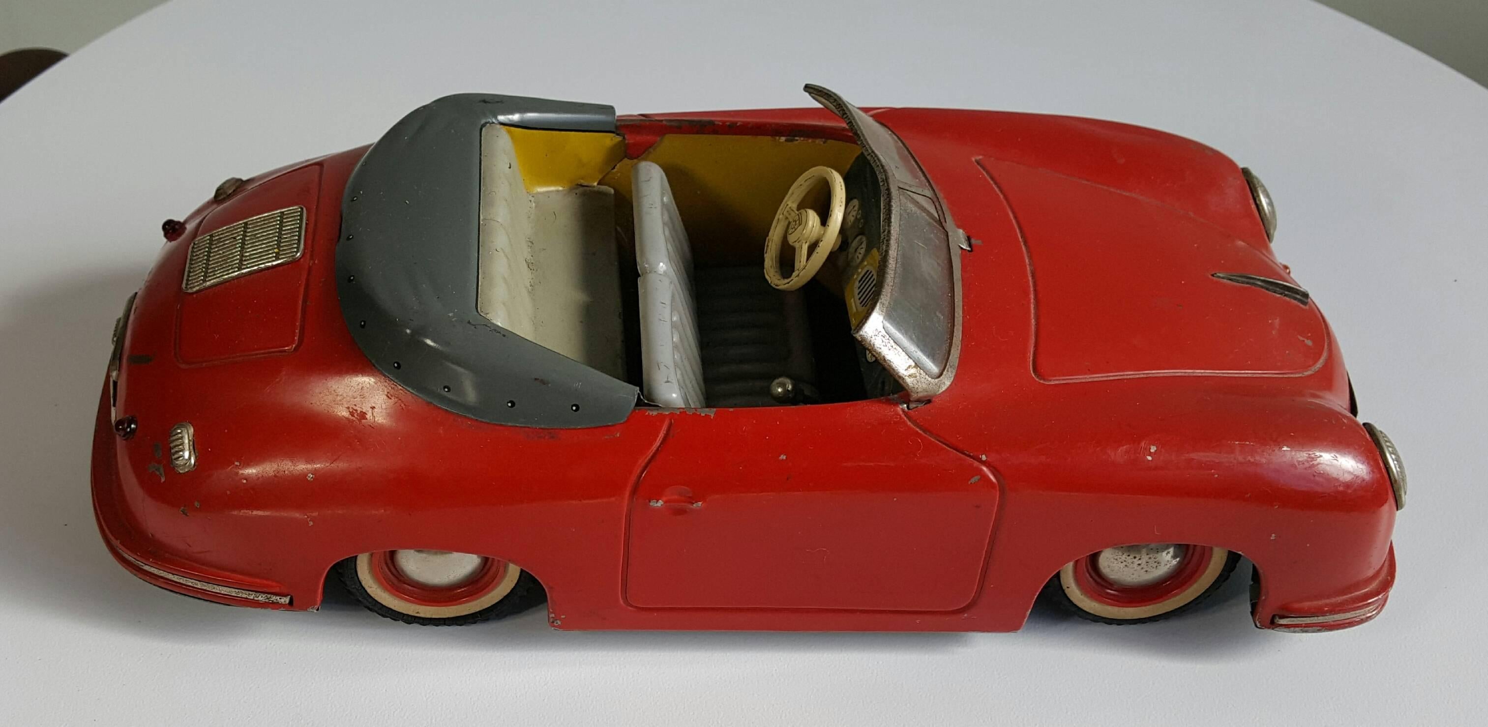 1950s Distler Porsche 356 Electromatic 7500 Germany Friction Toy In Good Condition In Buffalo, NY