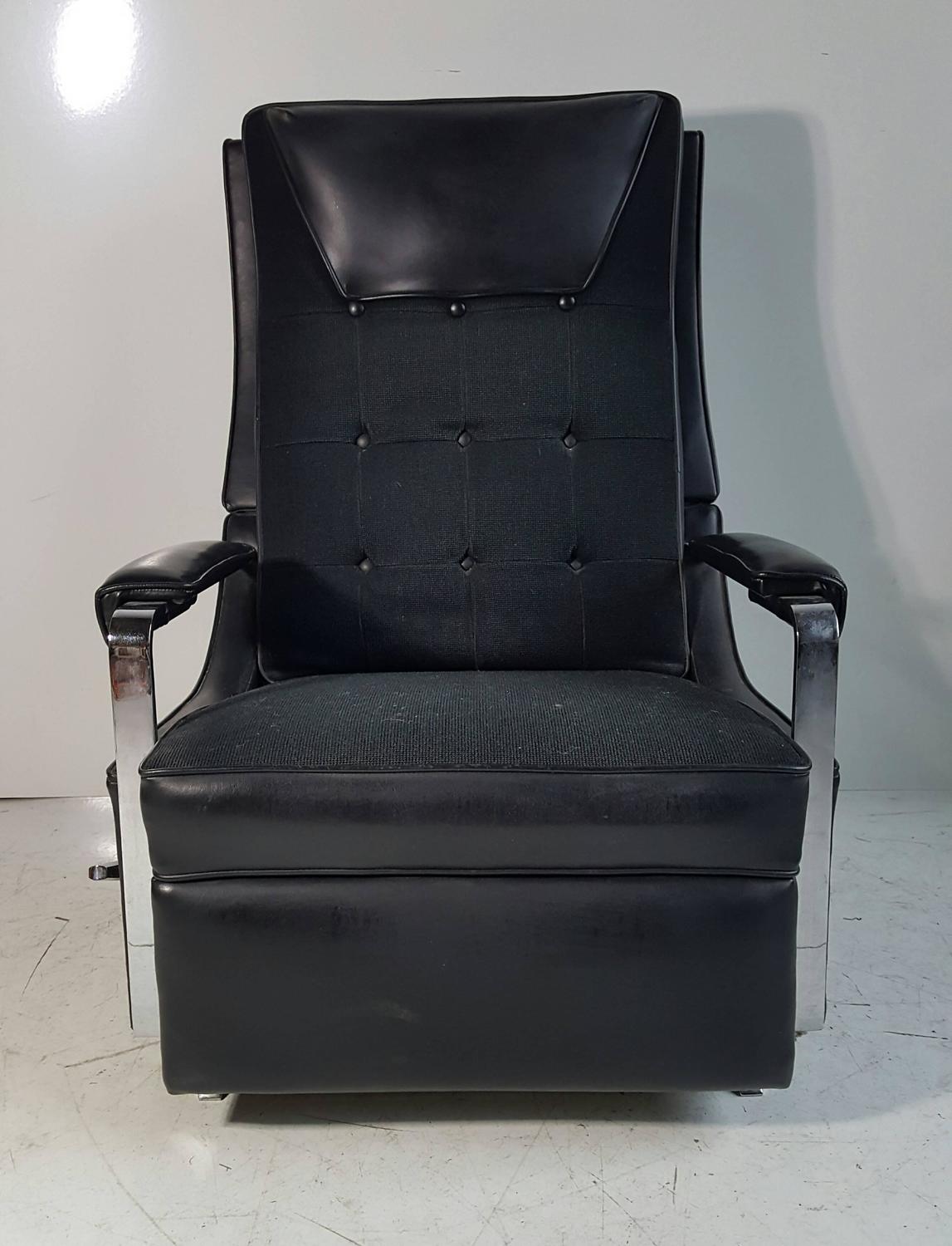 Classic Modernist 'Lazy Boy" Recliner, Stunning Black and Chrome For