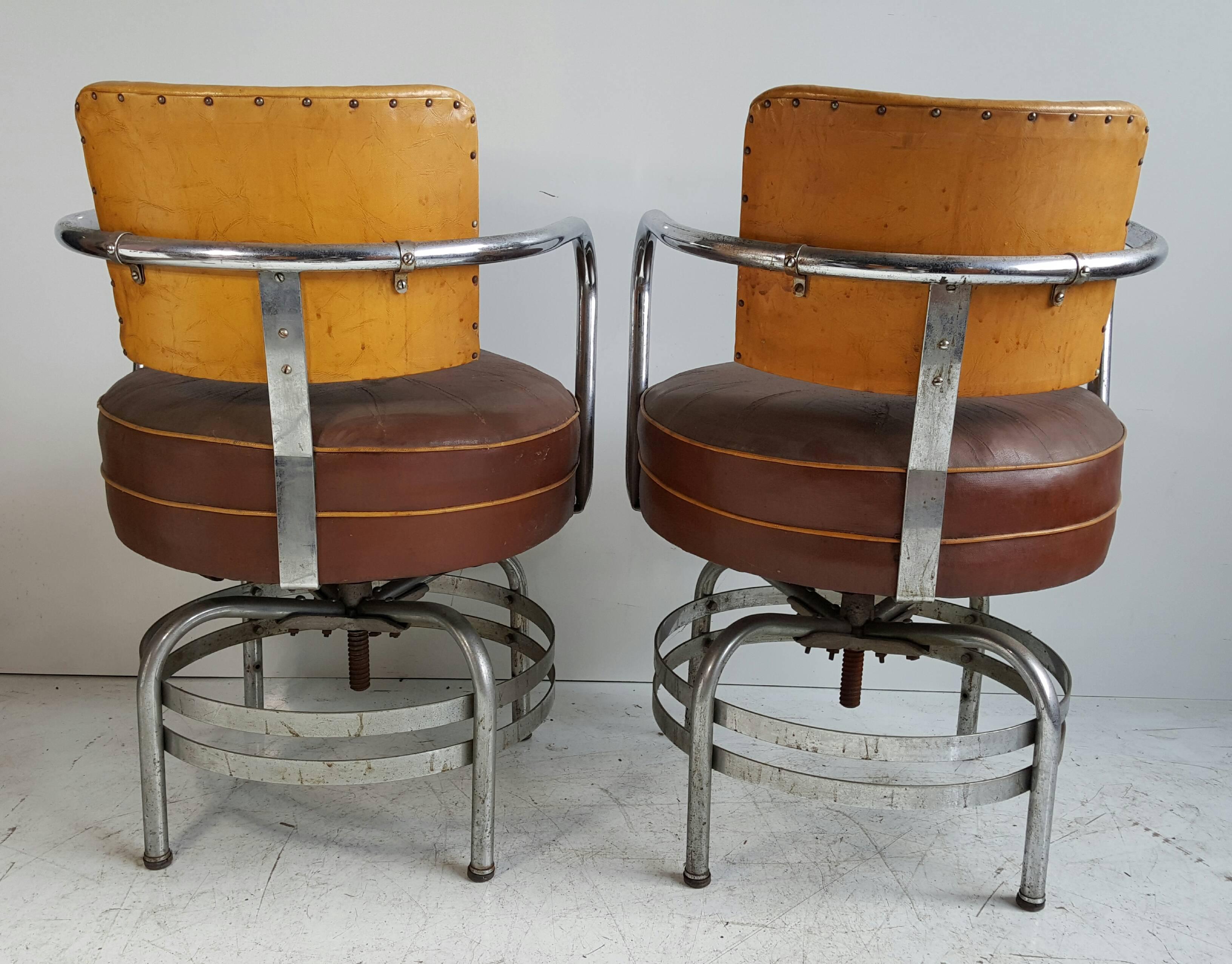 American Art Deco / Machine Age Tubular Chrome Swivel Armchairs In Distressed Condition For Sale In Buffalo, NY