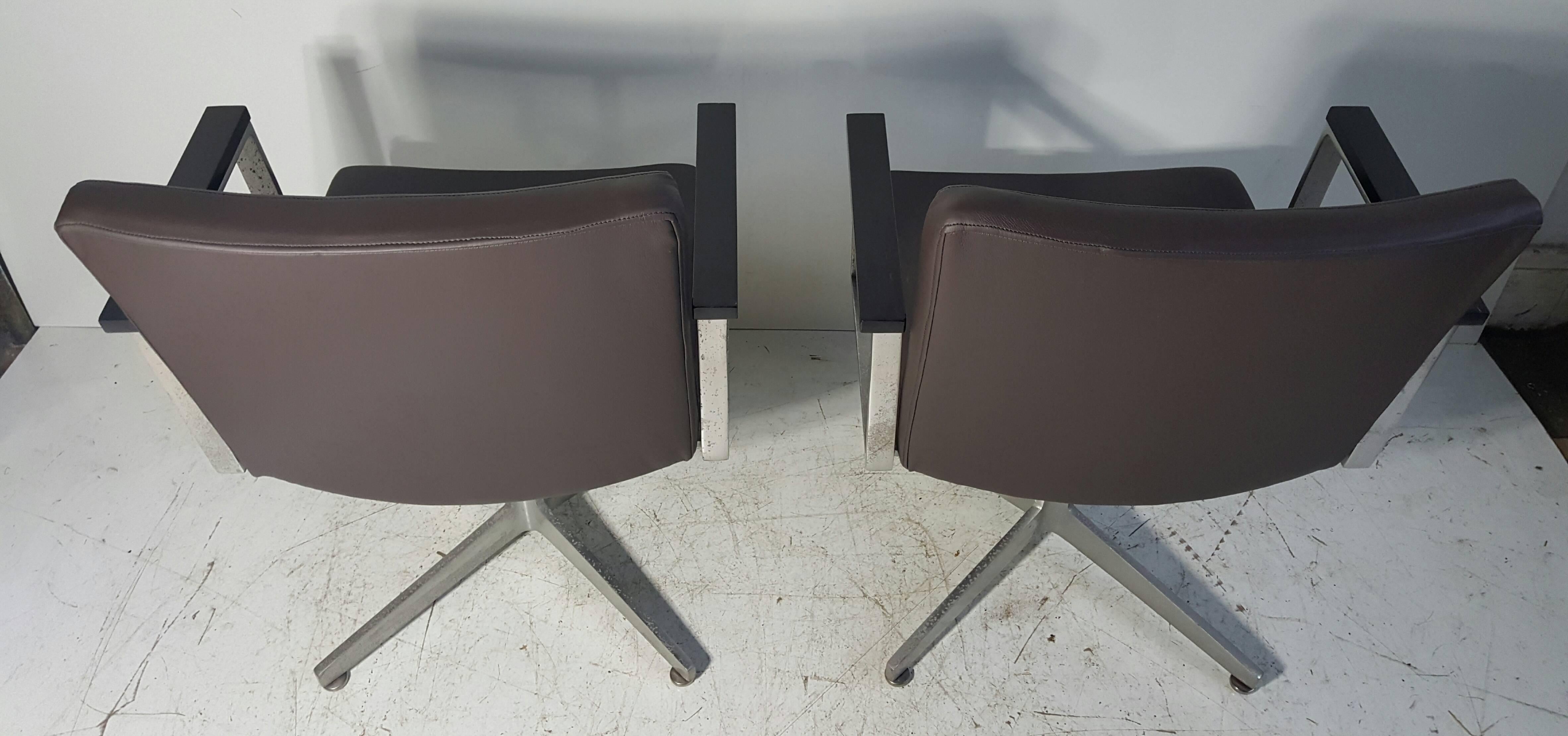 20th Century Aluminum and Leather Good Form Armchairs, Modernist, Machine Age For Sale