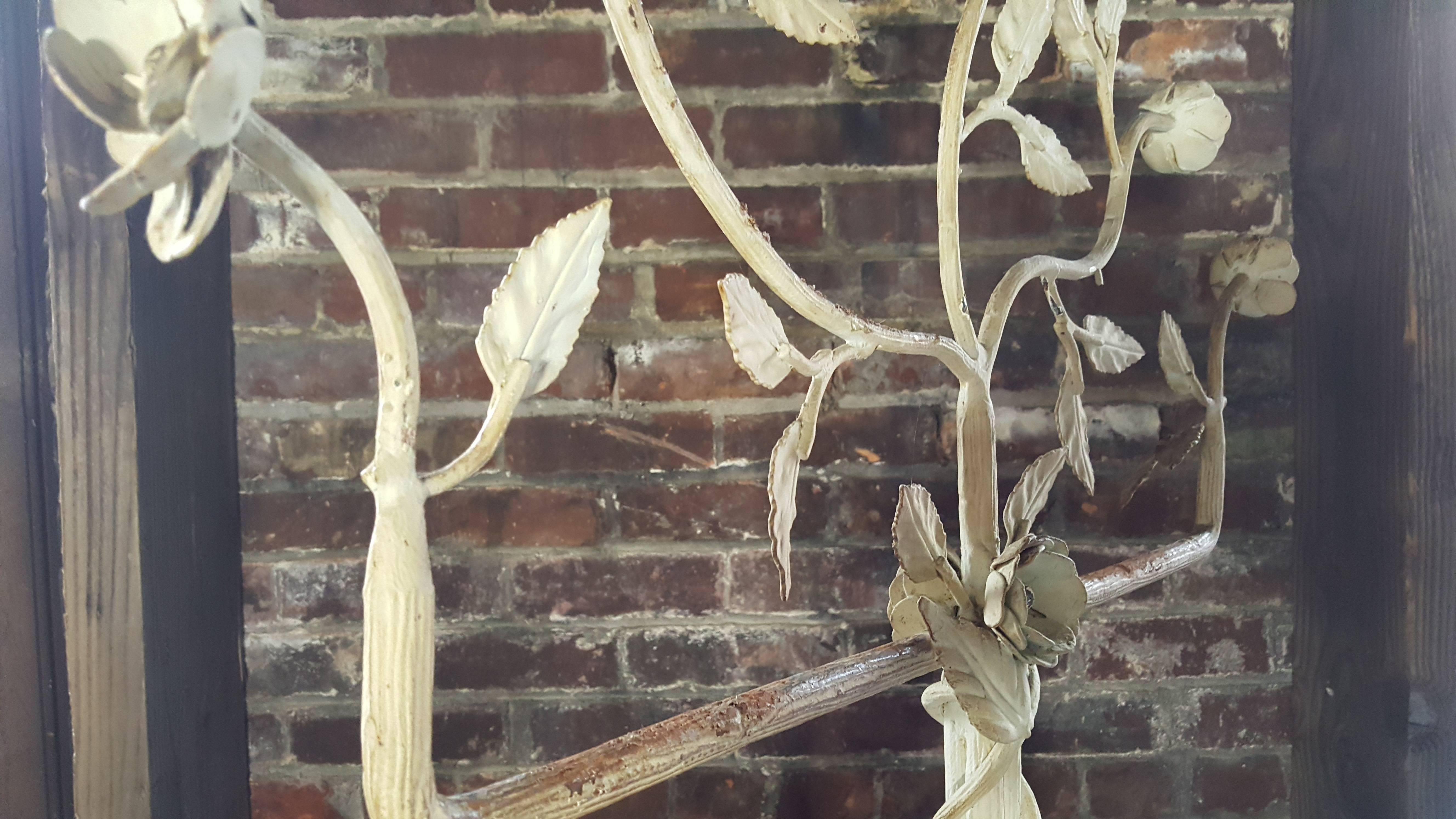 Italian Large Iron Floral and Leaf Design Store Display, Italy For Sale