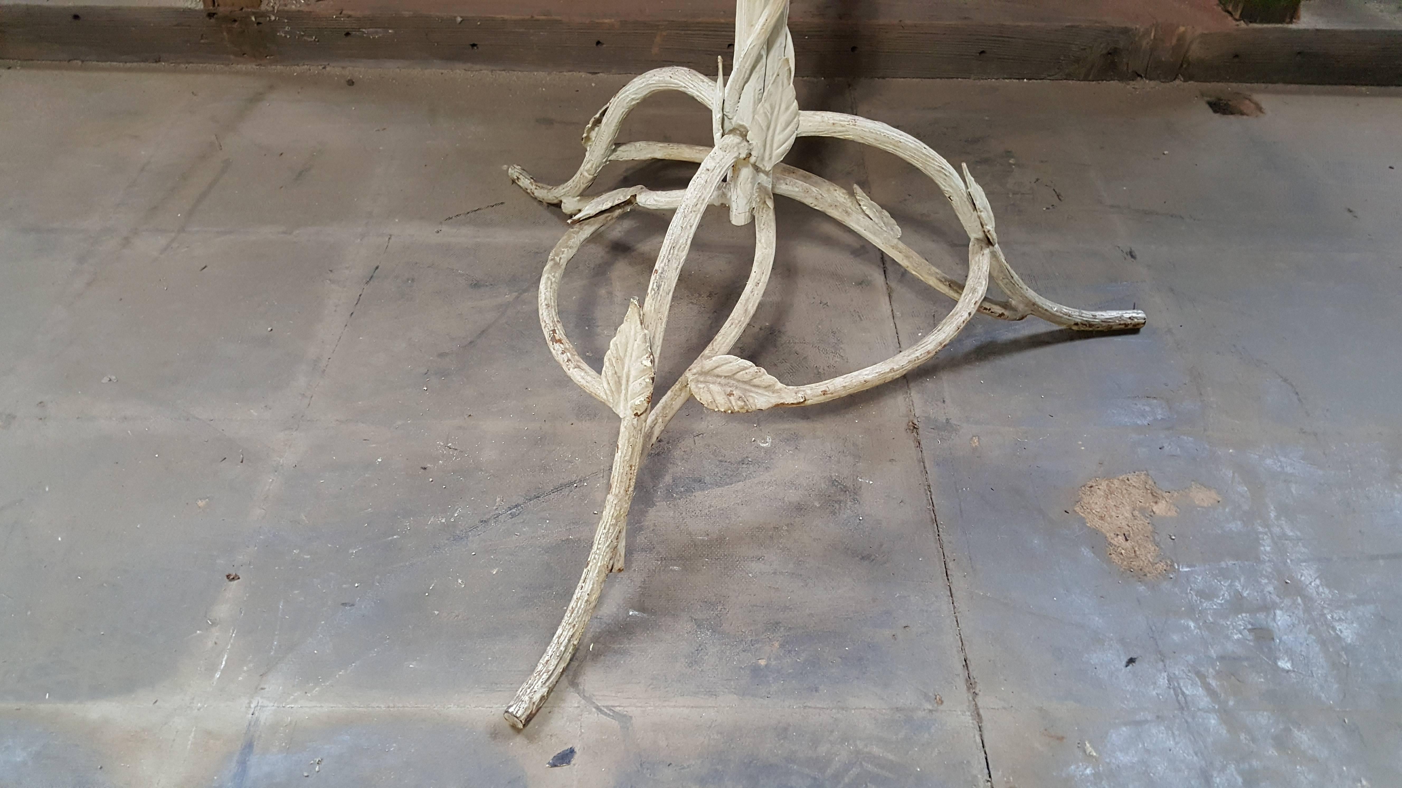 Large Iron Floral and Leaf Design Store Display, Italy In Excellent Condition For Sale In Buffalo, NY