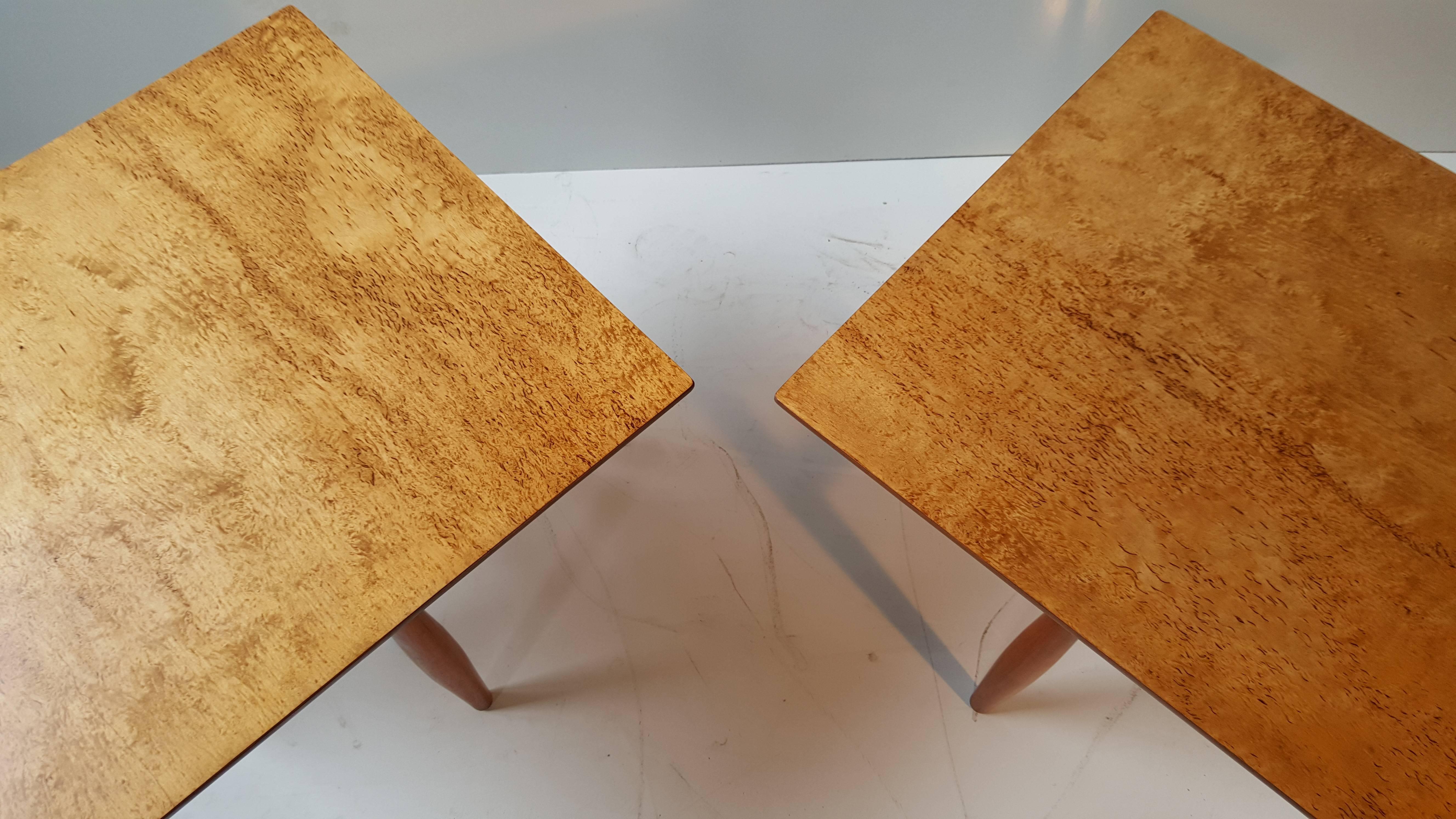 20th Century Pair of Mid-Century End Tables, Stylish Spalted Pecan by Fine Arts Furniture Co.