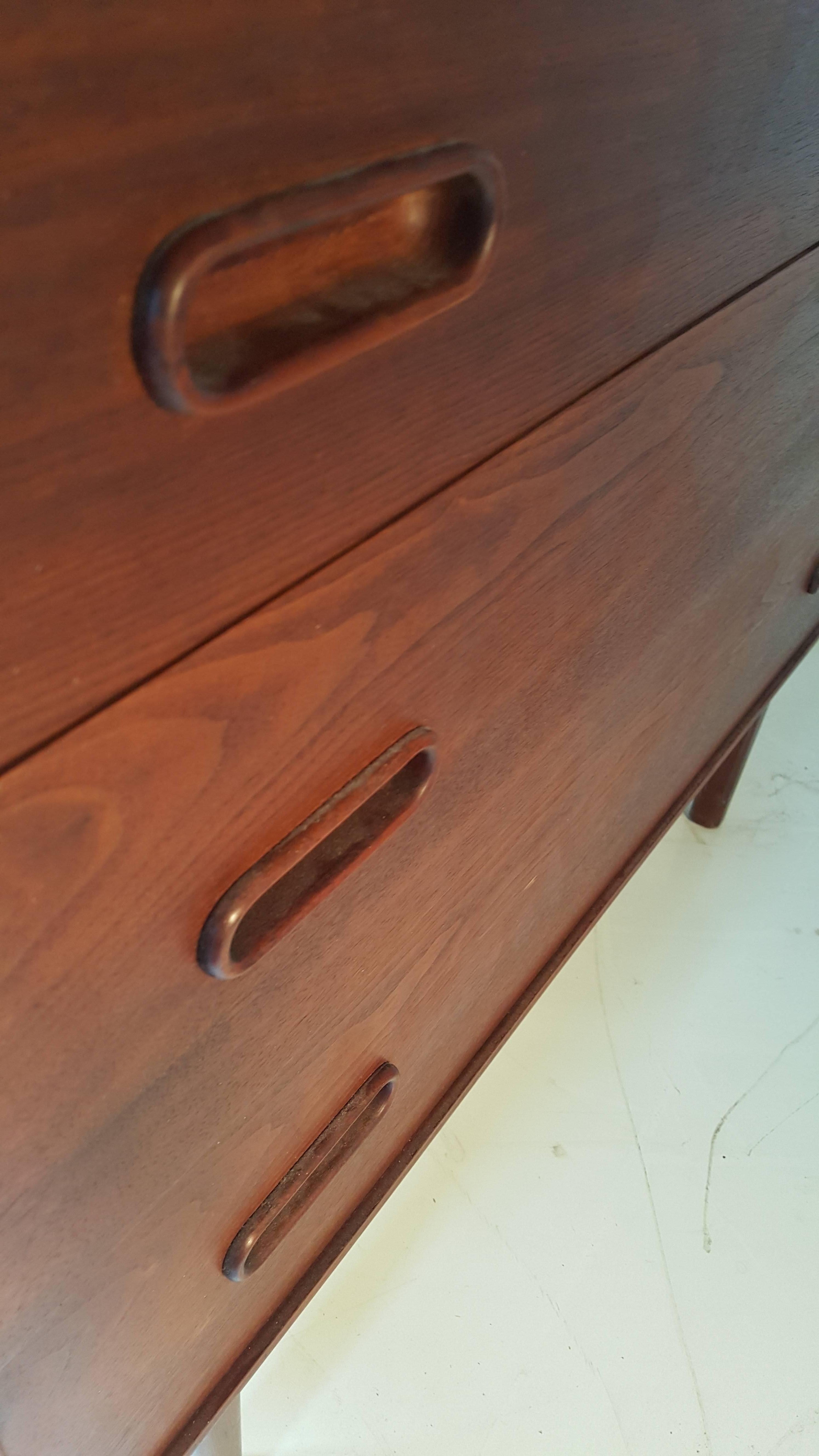 Danish Modern Teak Three-Drawer Chest in the Manner of Arne Vodder In Good Condition In Buffalo, NY