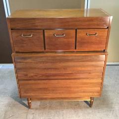 Classic Modernist Chest of Drawers or Dresser, American of Martinsville