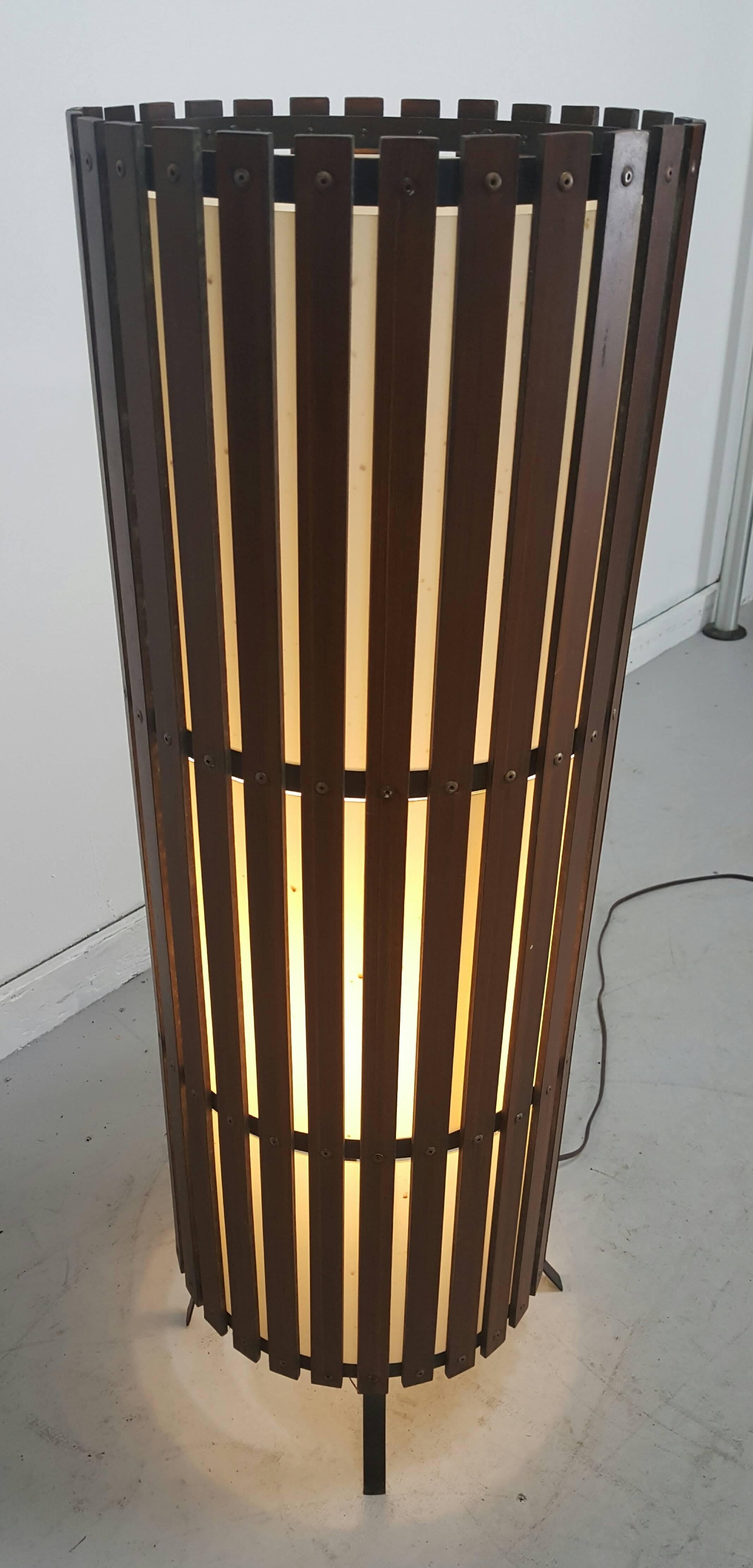 20th Century Contemporary  Modernist Walnut Slat Wood Cylinder Floor Lamp