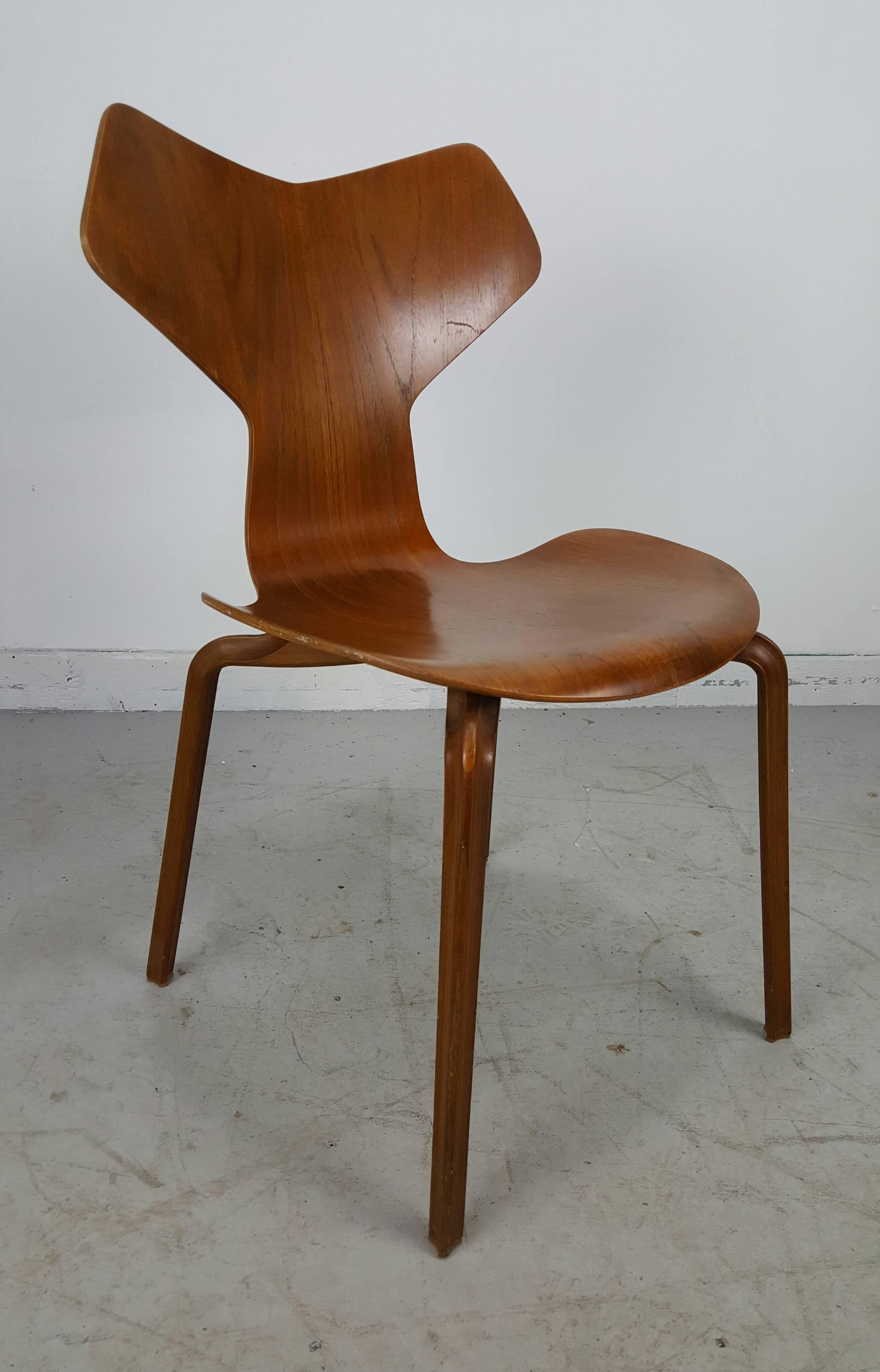 Danish First Edition Grand Prix Chair by Arne Jacobsen for Fritz Hansen, 1957