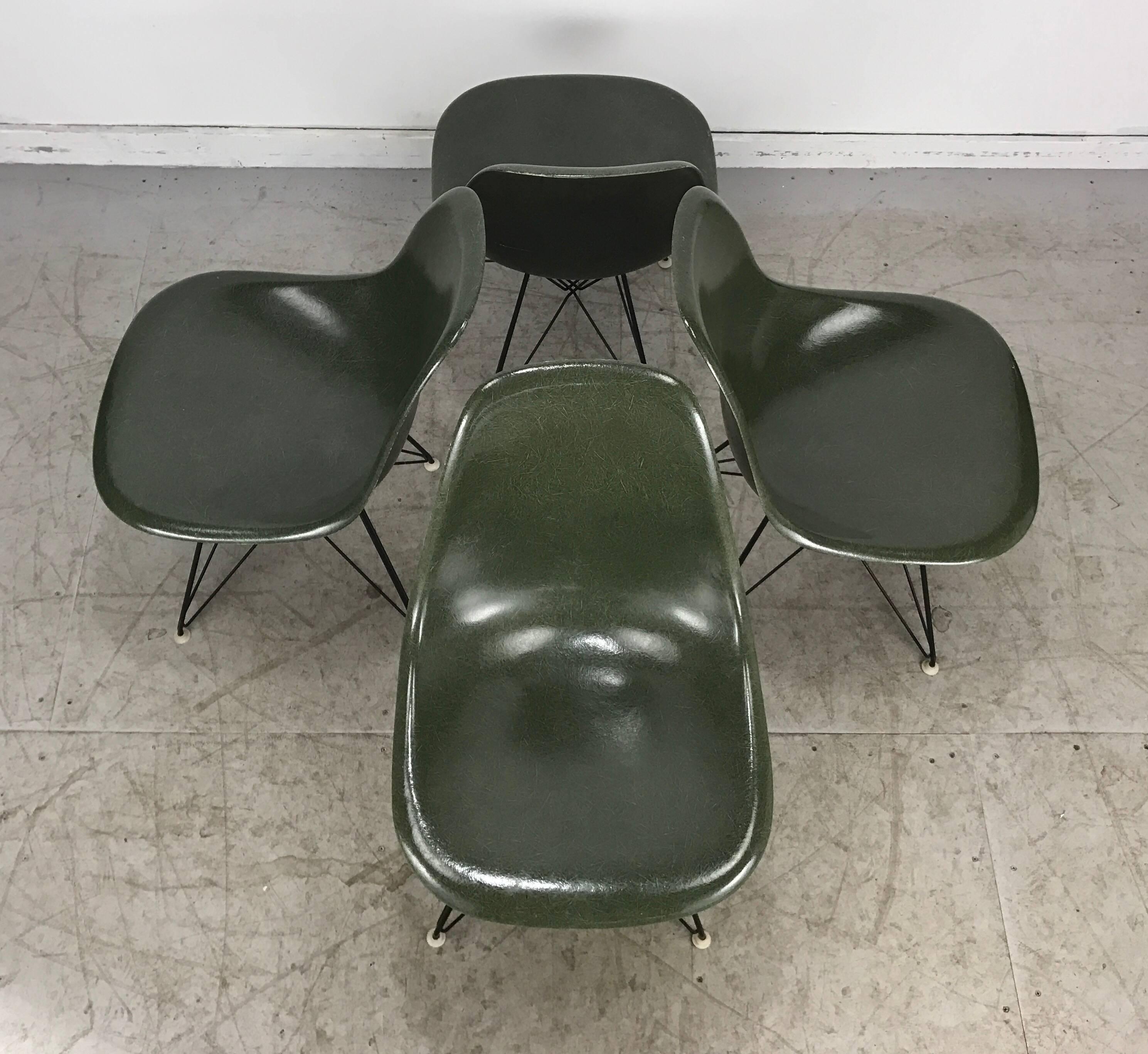 American Early Eames Eiffel Chairs, ’DSR’ Molded Fiberglass Wire Base Herman Miller