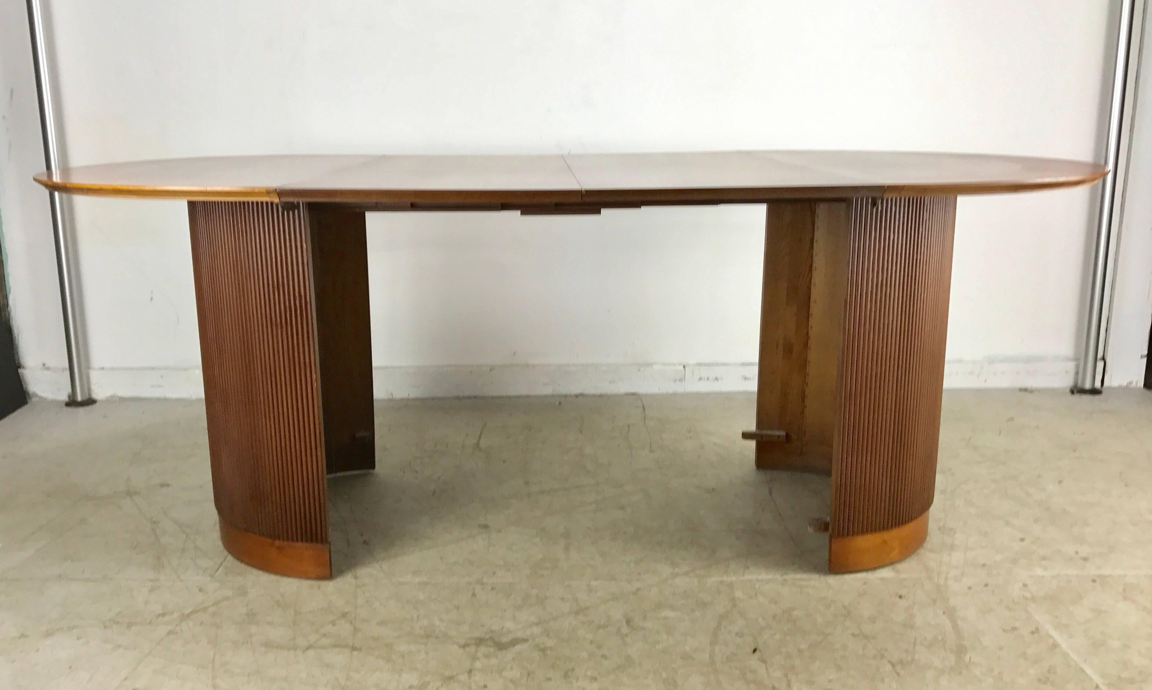 Mid-Century Modern Unusual Cylinder Base Round Expandable Dining Table for Lane Furniture