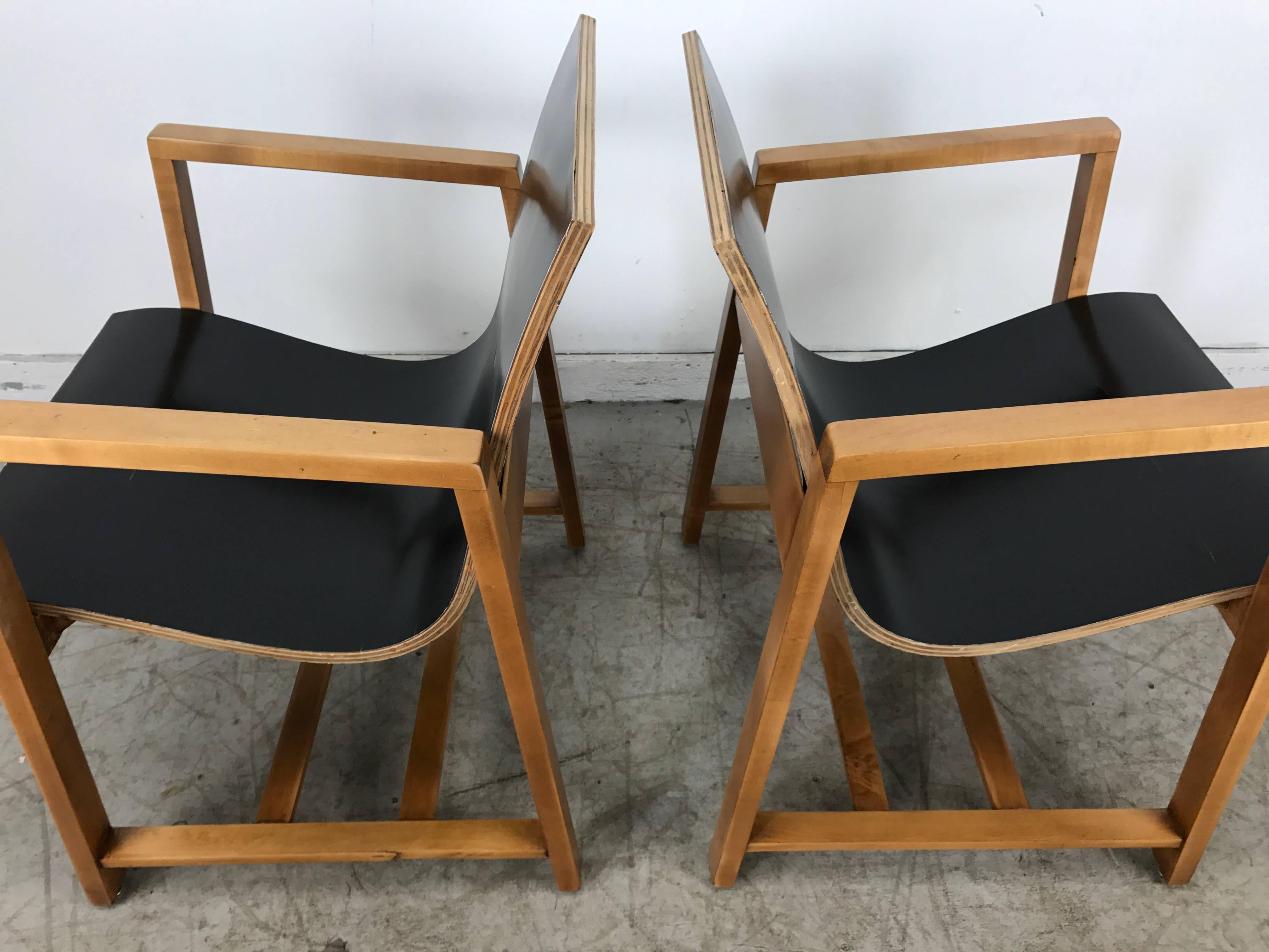 Seltenes Paar „Kleinhans“-Stühle, um 1939 Charles Eames/Eero Saarinen (Mitte des 20. Jahrhunderts) im Angebot