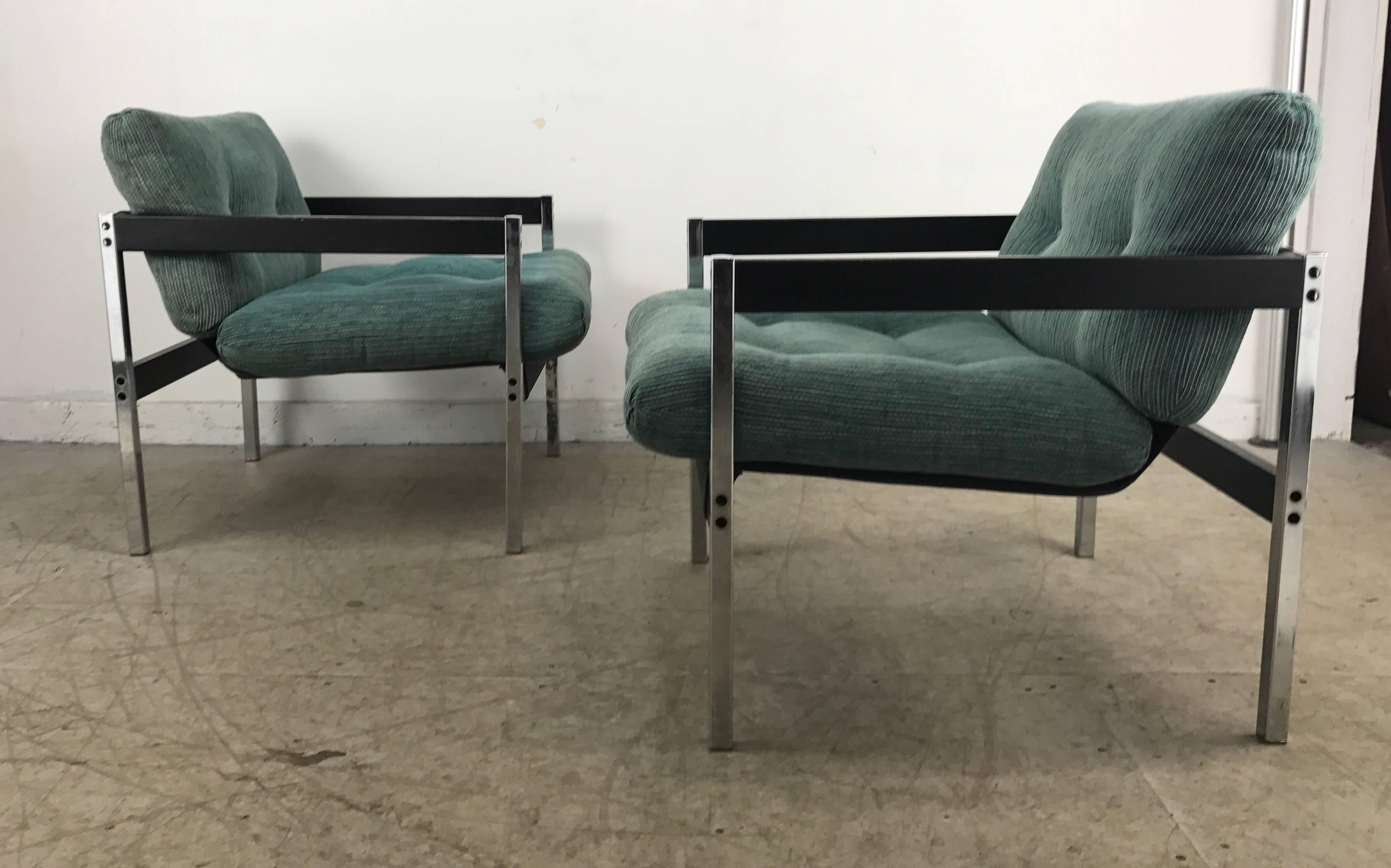 Pair of Modernist Chrome and Wood Sling Lounge Chairs after Charles Pollock In Good Condition In Buffalo, NY