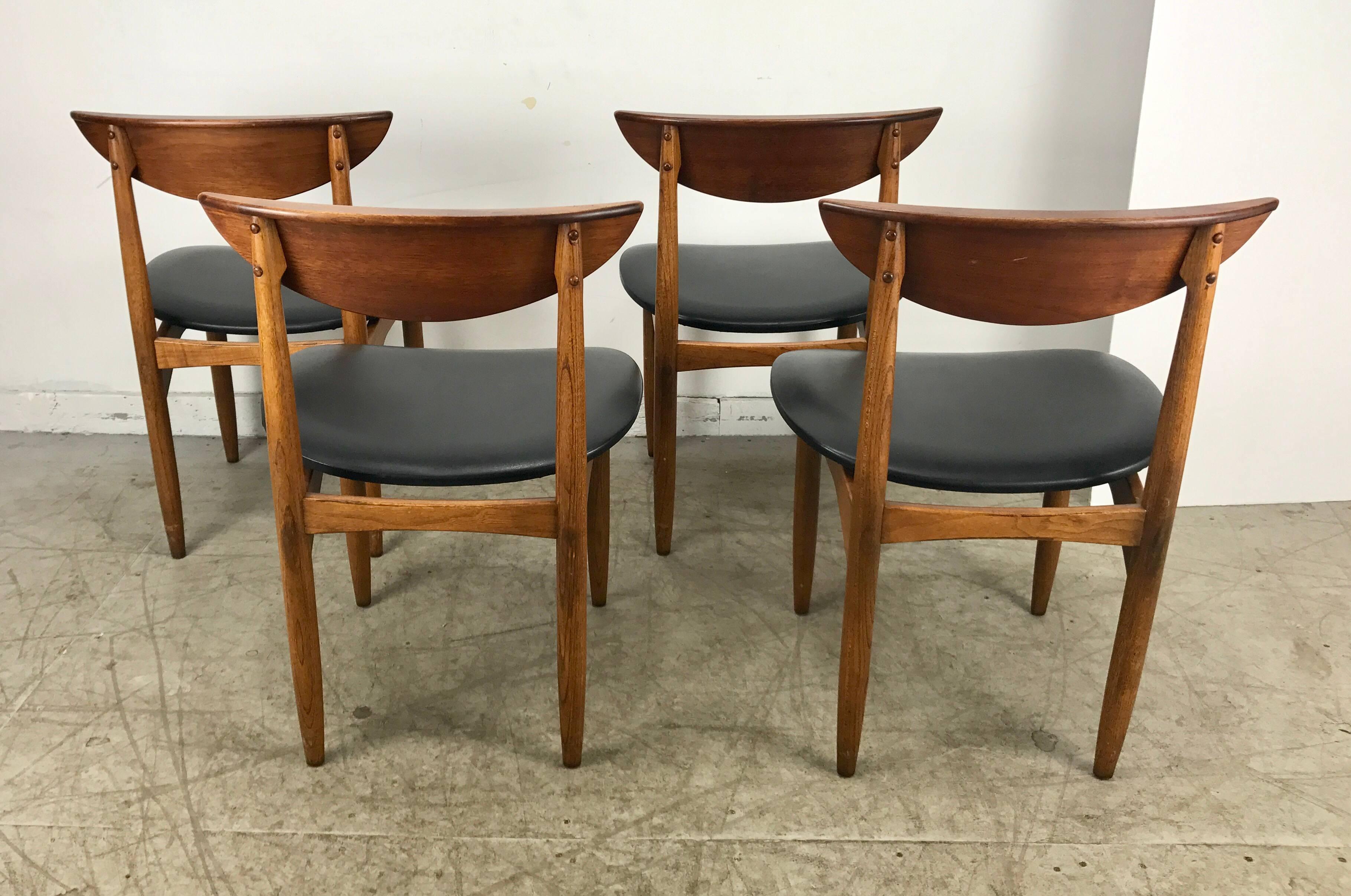 Naugahyde Set of Four Mid-Century Modern Walnut Dining Chairs by Lane