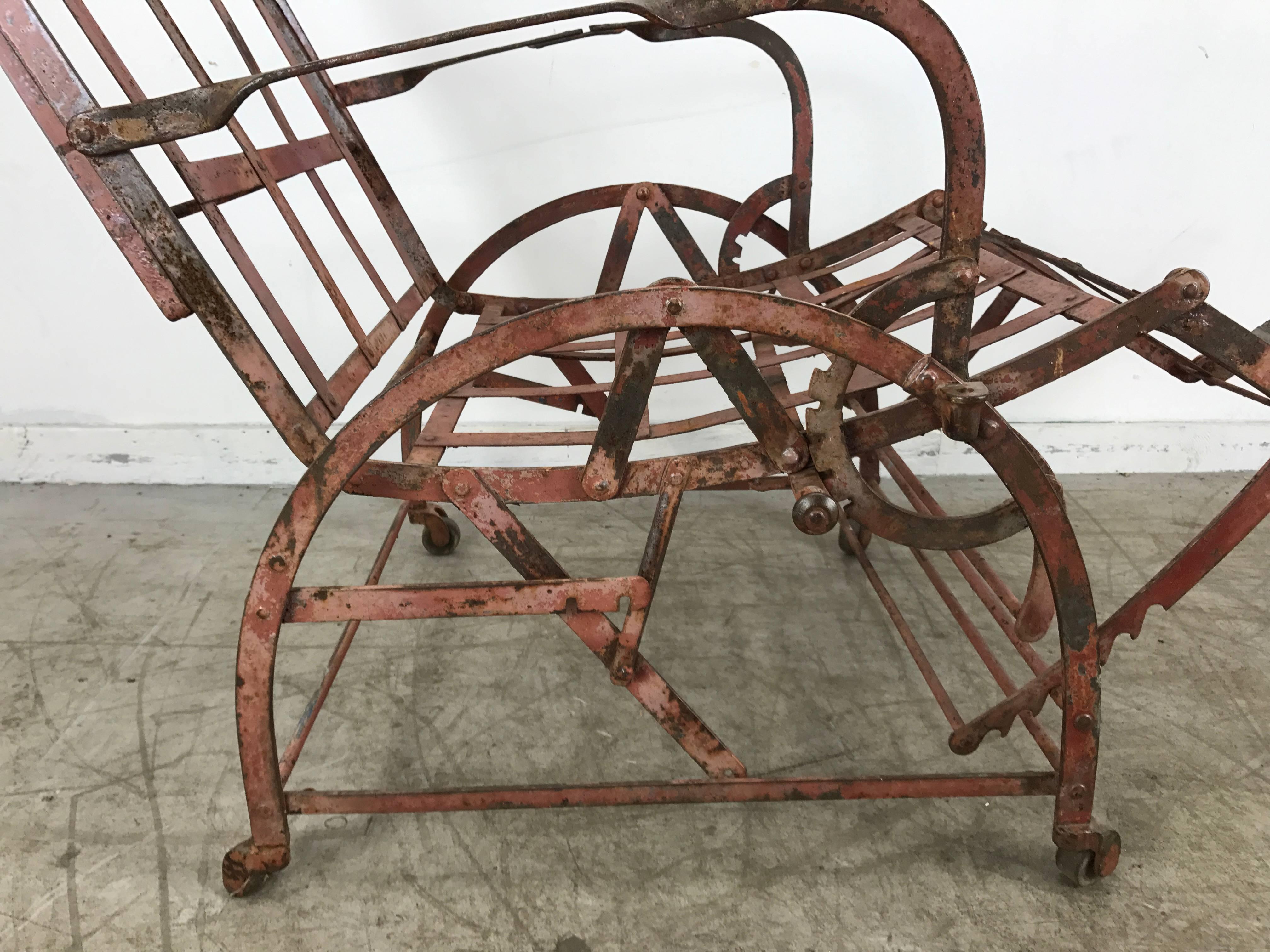 Iron Campaign Verstellbarer klappbarer Stuhl/Chaise/Bed. Wilsons 1871 (amerikanisch) im Angebot