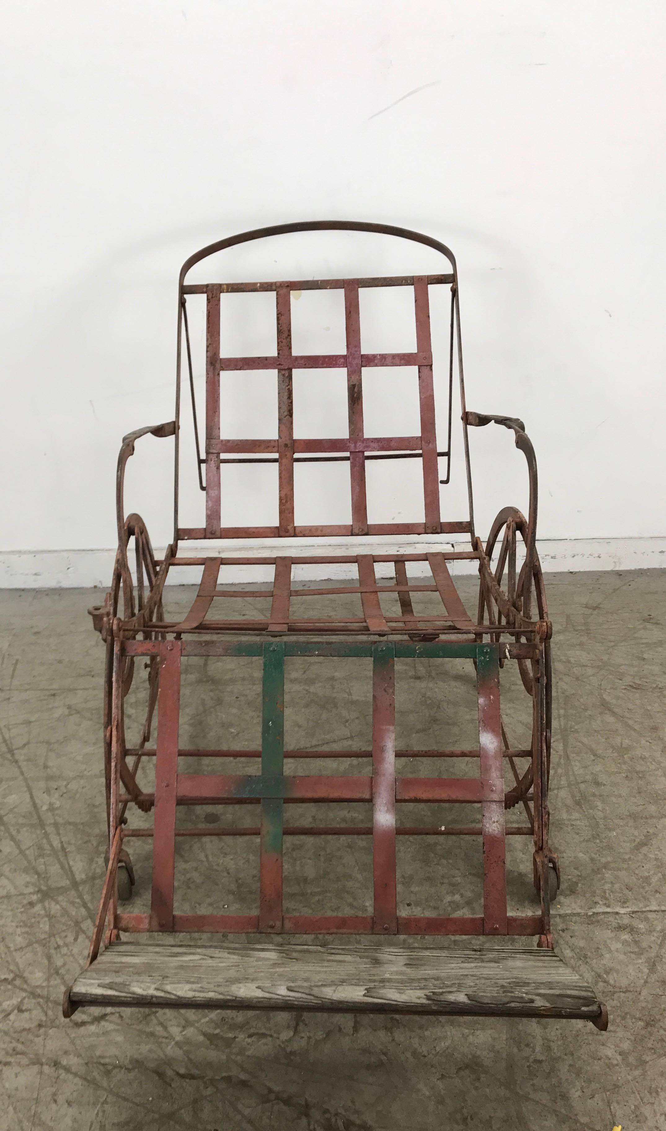 Iron Campaign Verstellbarer klappbarer Stuhl/Chaise/Bed. Wilsons 1871 im Zustand „Starke Gebrauchsspuren“ im Angebot in Buffalo, NY