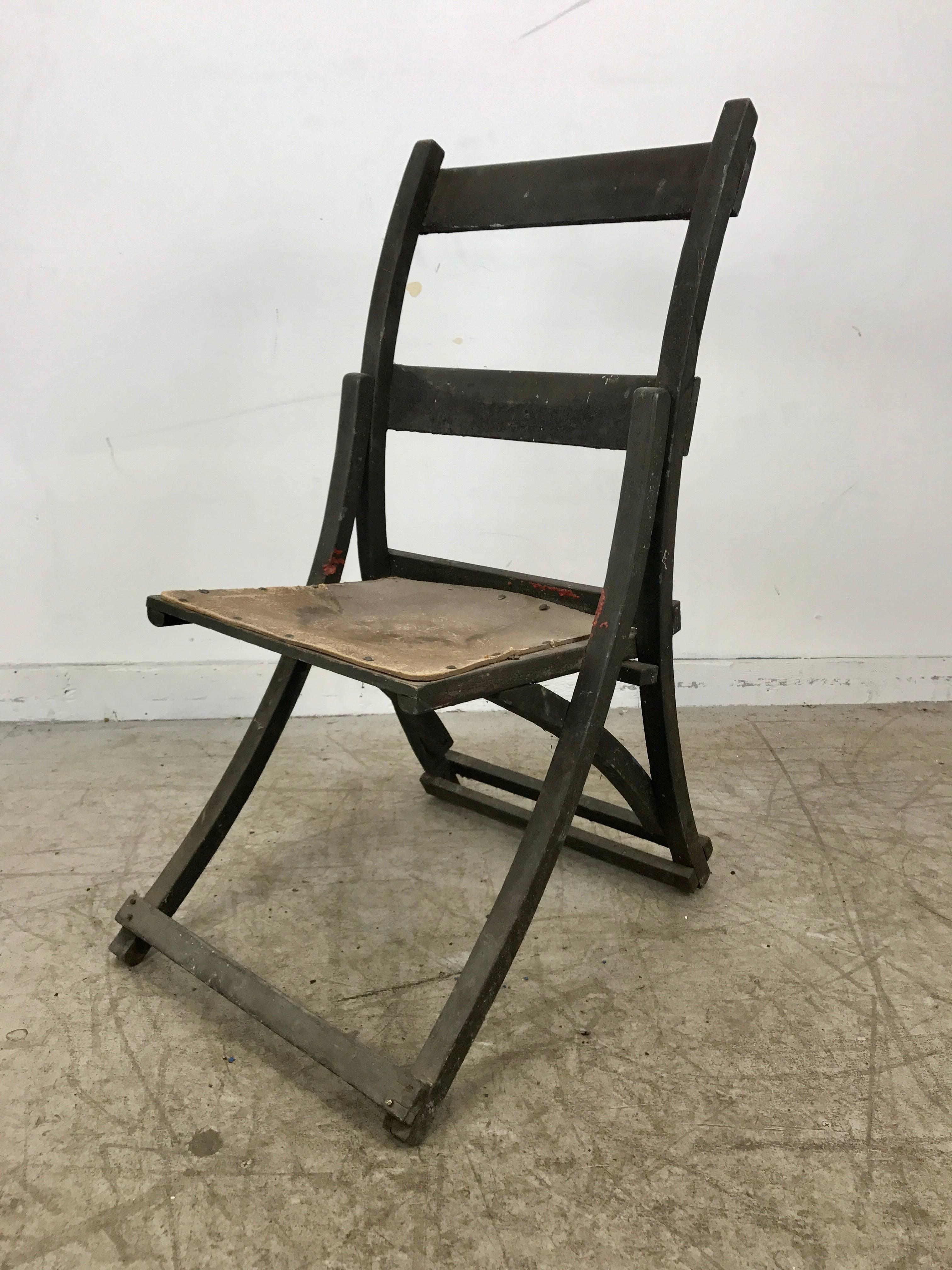 Early Sucsessionist Jugendstil folding chair in the manner of Richard Riemerschmid, unusual form, retains original patina.