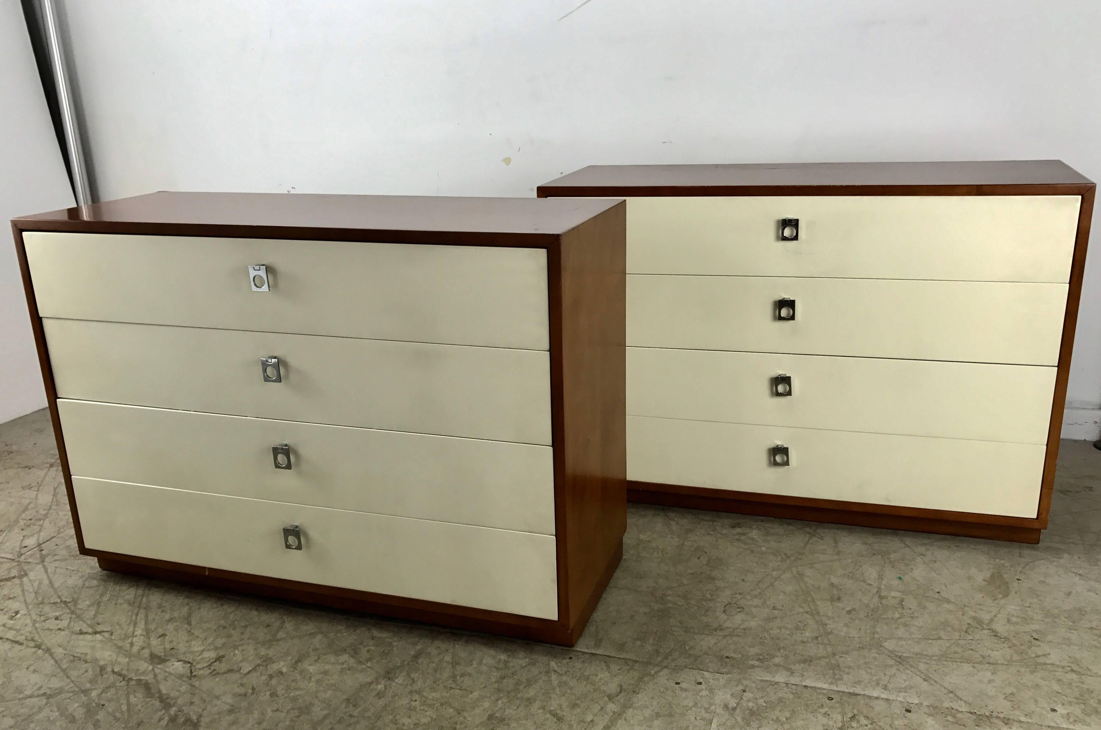 Pair of Modernist Chests by Jack Cartwright for Founders In Good Condition In Buffalo, NY