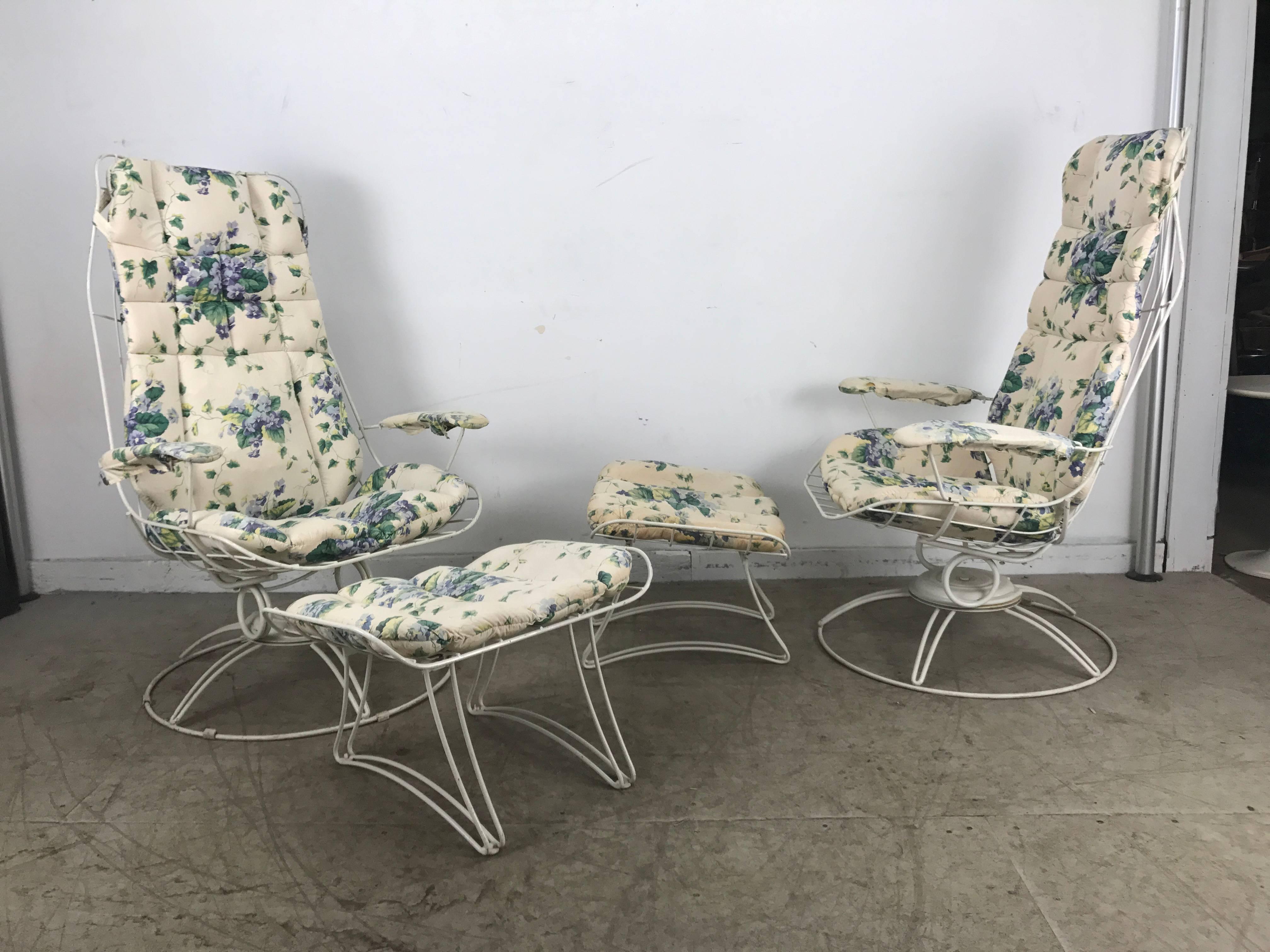 Mid-Century Modern Pair of Modernist Iron Tilt Swivel Lounge Garden Chairs and Ottomans, Homecrest