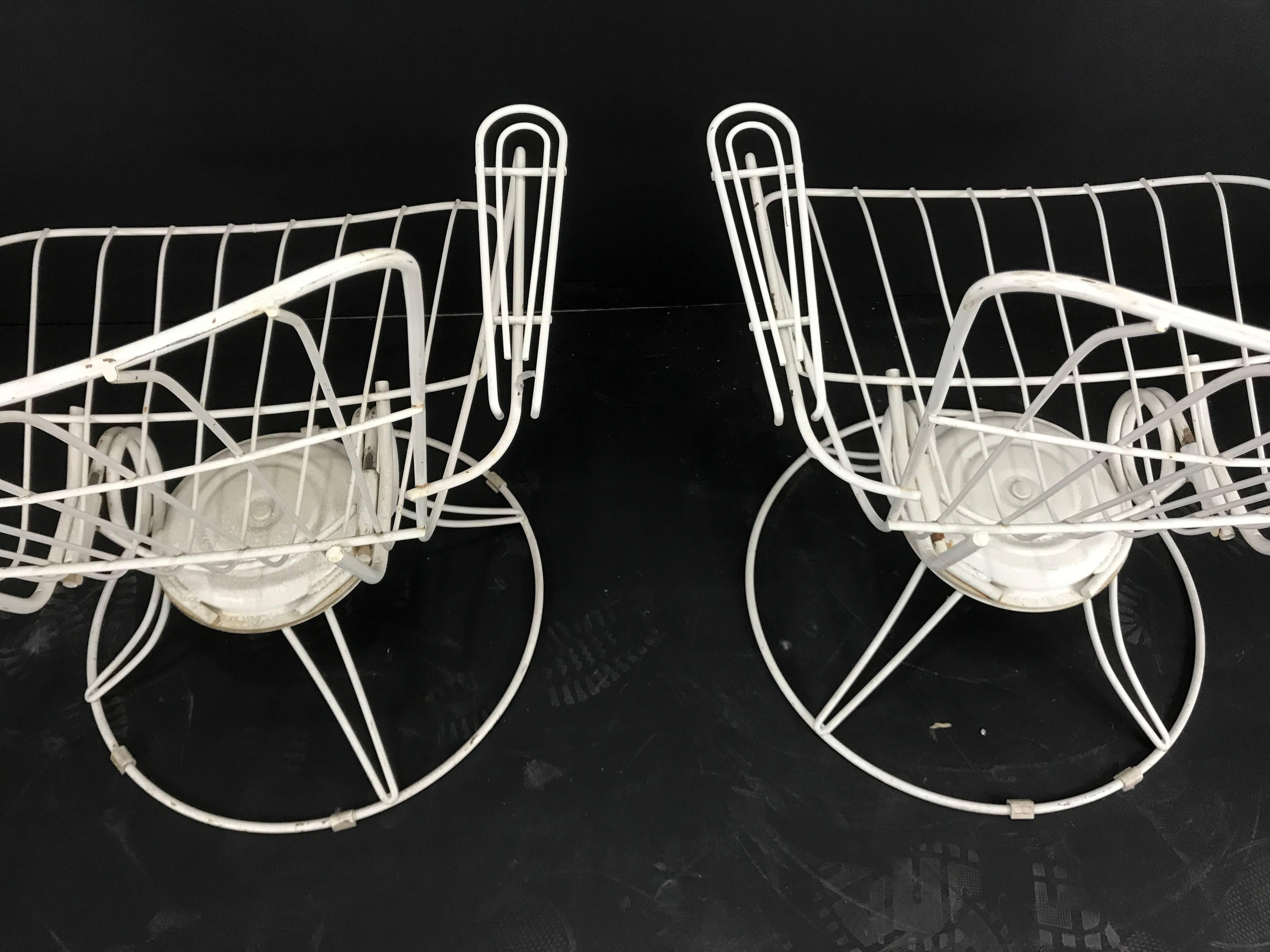 American Pair of Mid-Century Modern Iron Tilt Swivel Sculptural Garden Chairs Homecrest