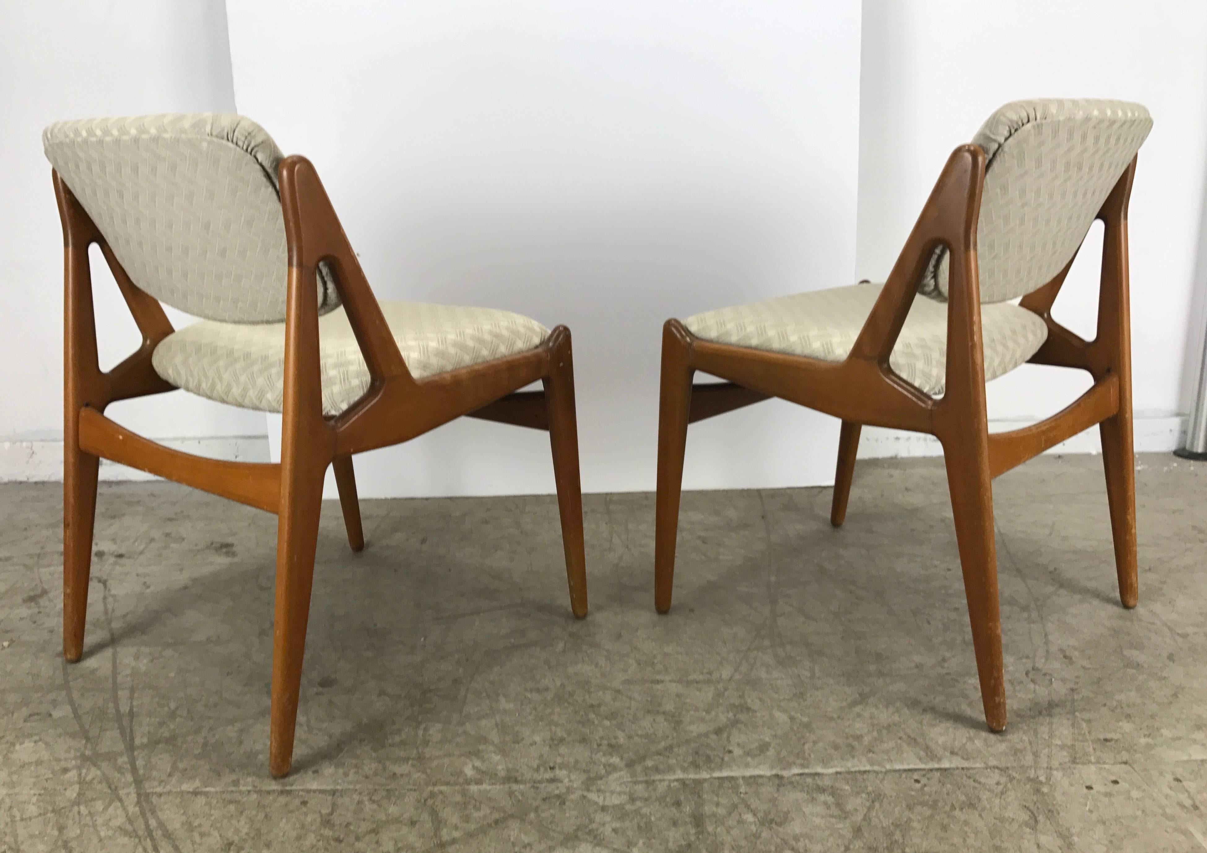 Danish Set of Four Solid Sculptural Teak Dining Chairs by Arne Vodder, Denmark